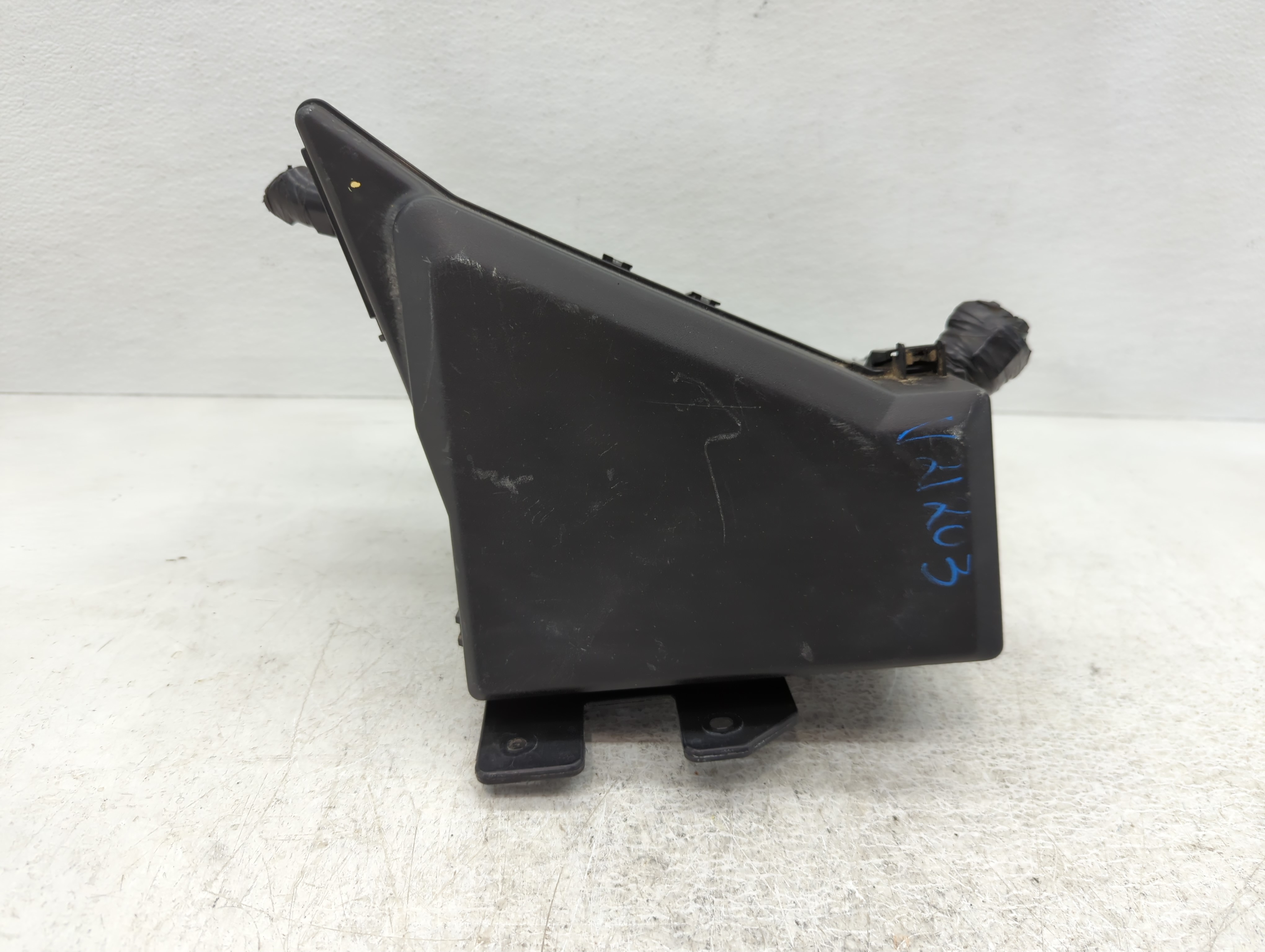2010-2014 Subaru Legacy Fusebox Fuse Box Relay Module Mb503202b 1085921 - Oemusedautoparts1.com
