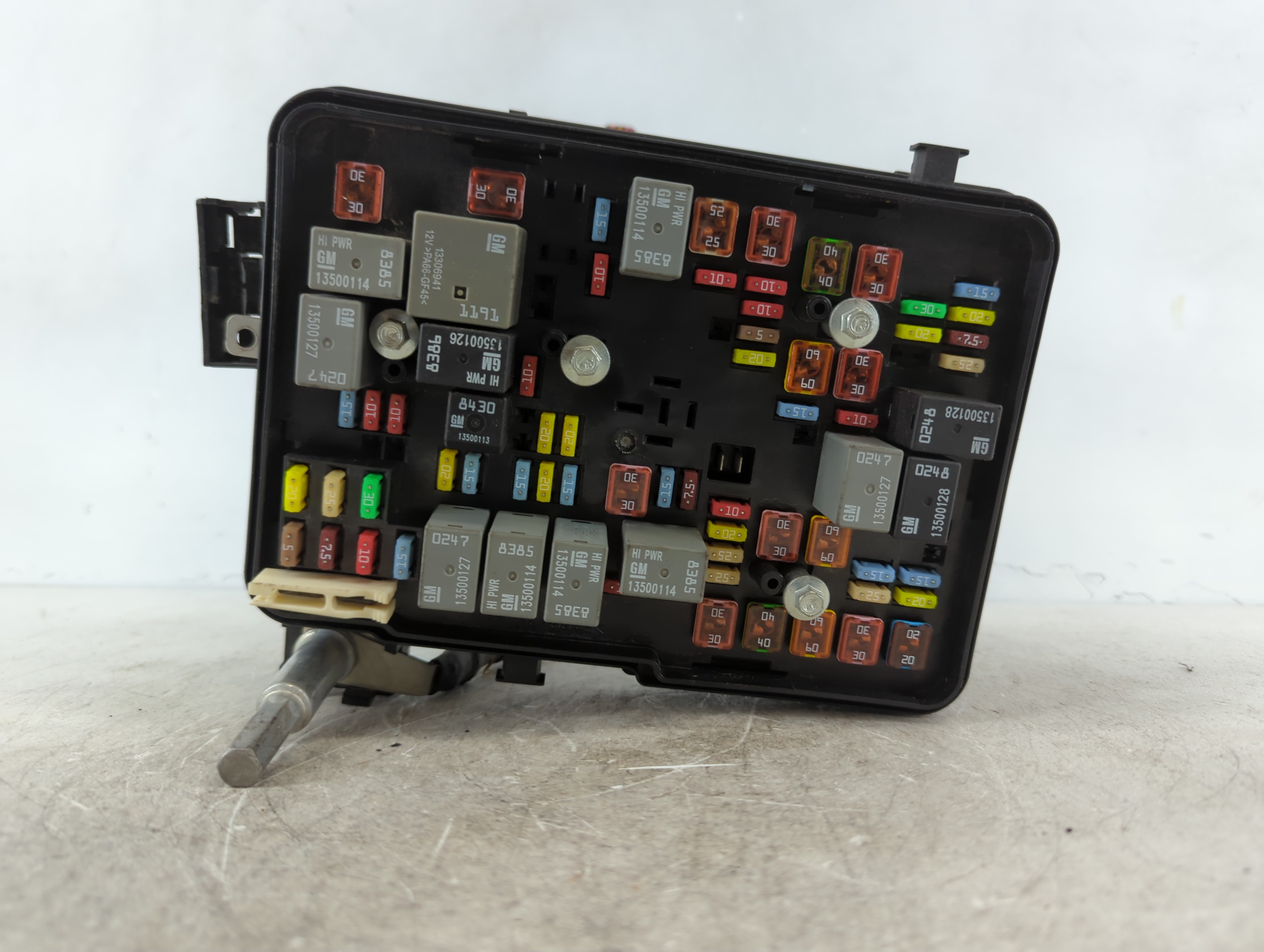 Picture of 2013-2016 Gmc Terrain Fusebox Fuse Box Relay Module 22929761 1085923