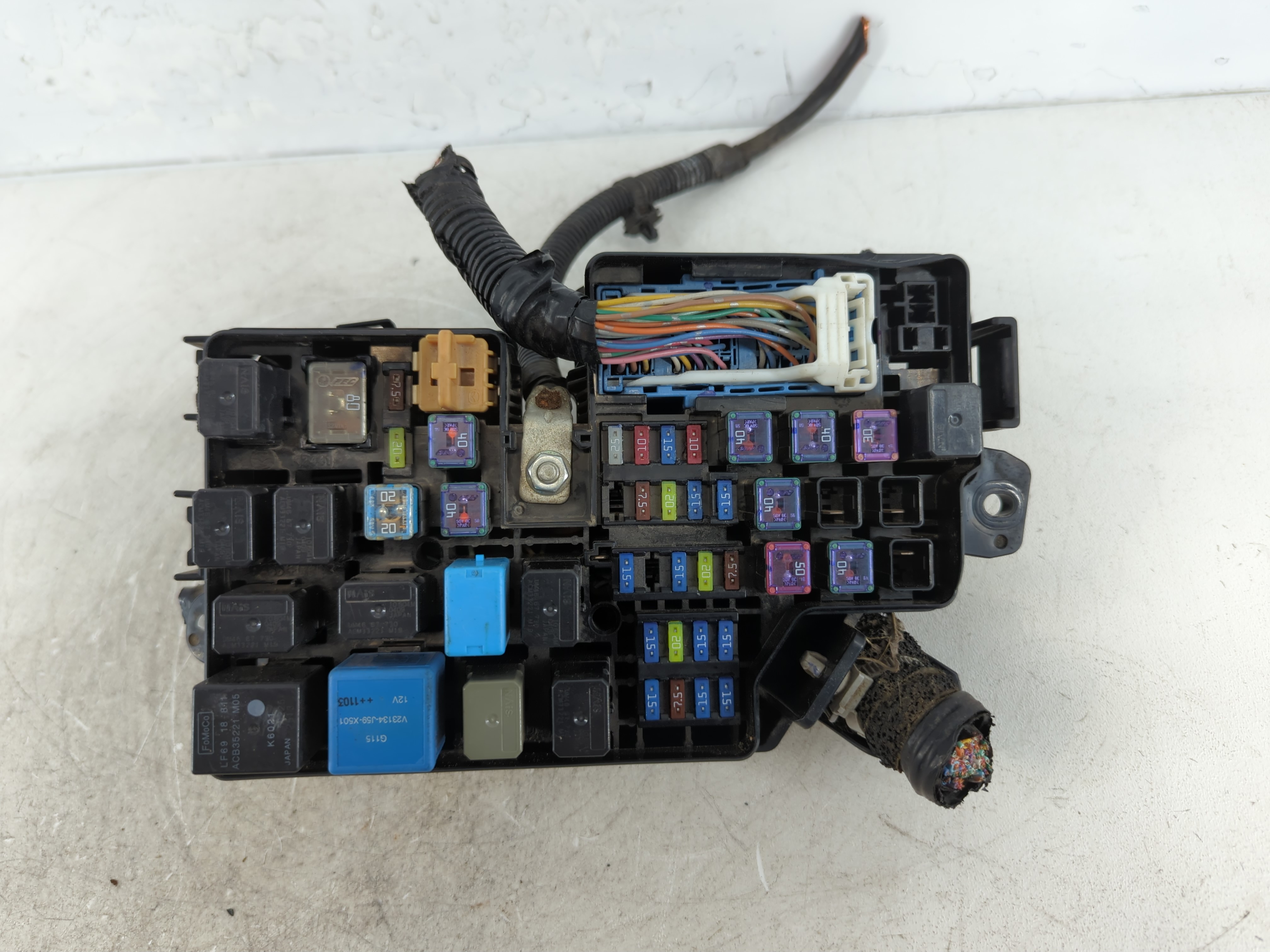 Picture of 2012 Mazda 3 Fusebox Fuse Box Relay Module K2441 1085927