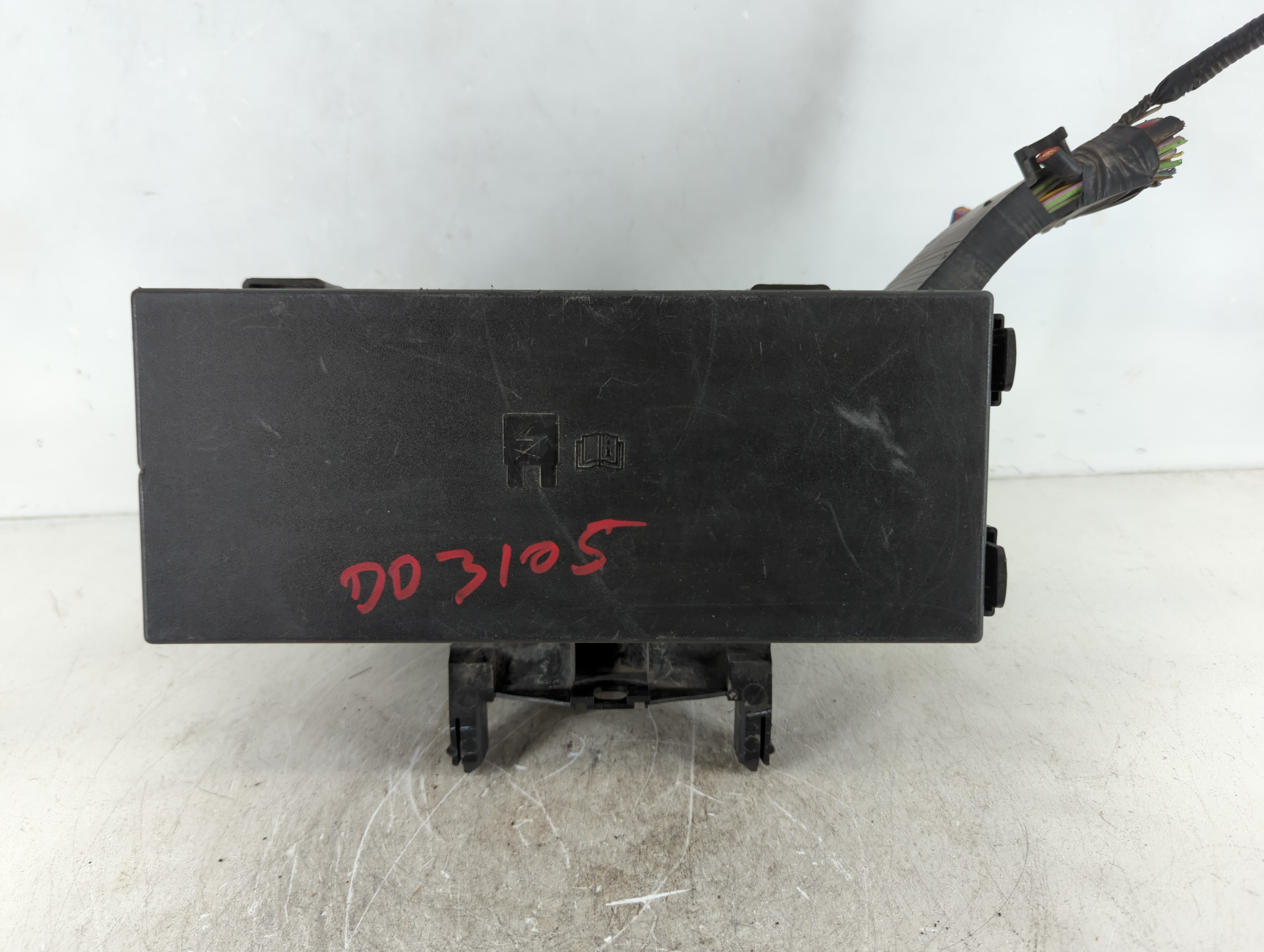 2014-2015 Ford Explorer Fusebox Fuse Box Relay Module Bt4t-14a003-aa 1085930 - Oemusedautoparts1.com