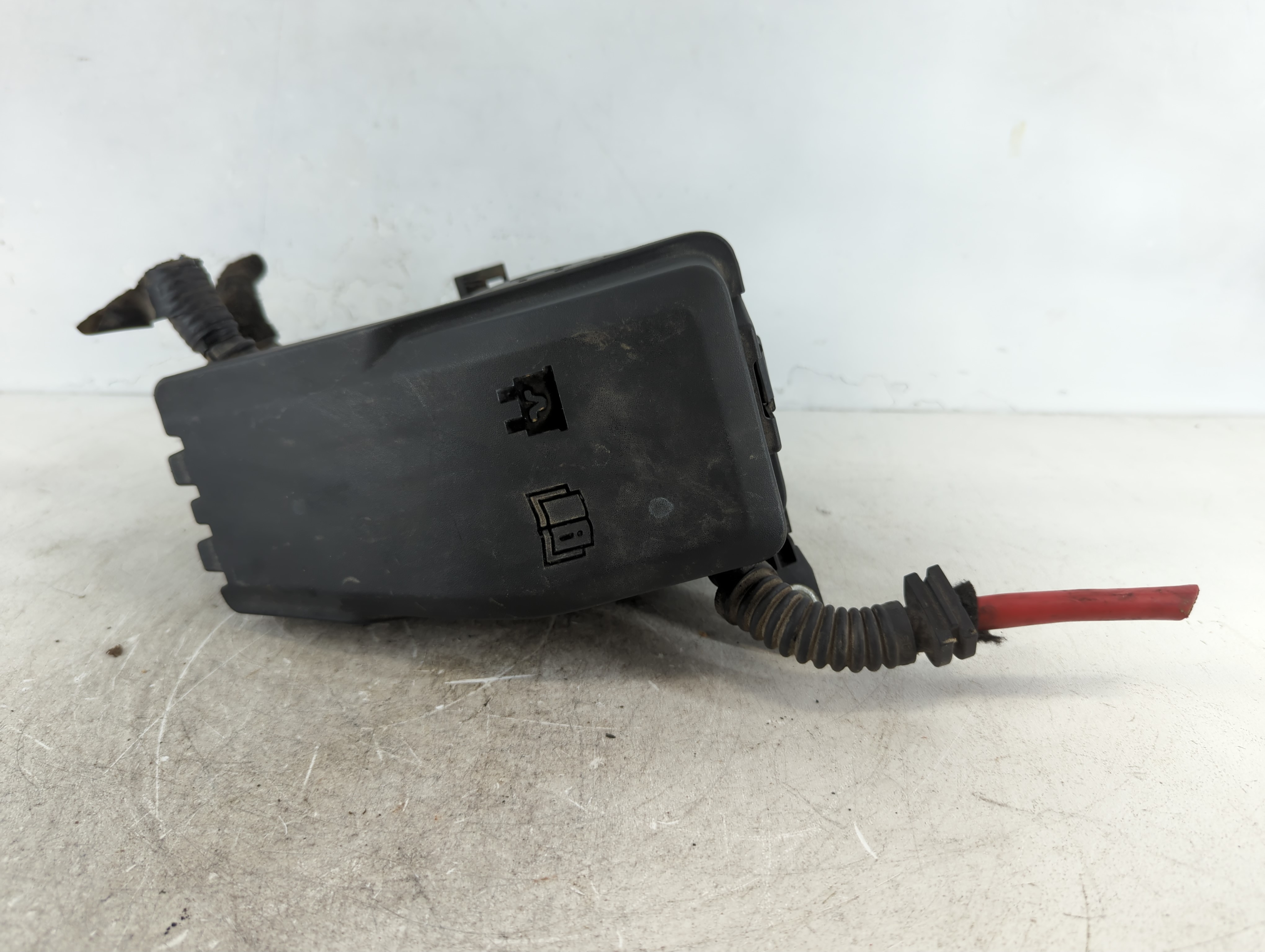 2005-2008 Volvo S80 Fusebox Fuse Box Relay Module 6g9t-14a076-l 1085931 - Oemusedautoparts1.com