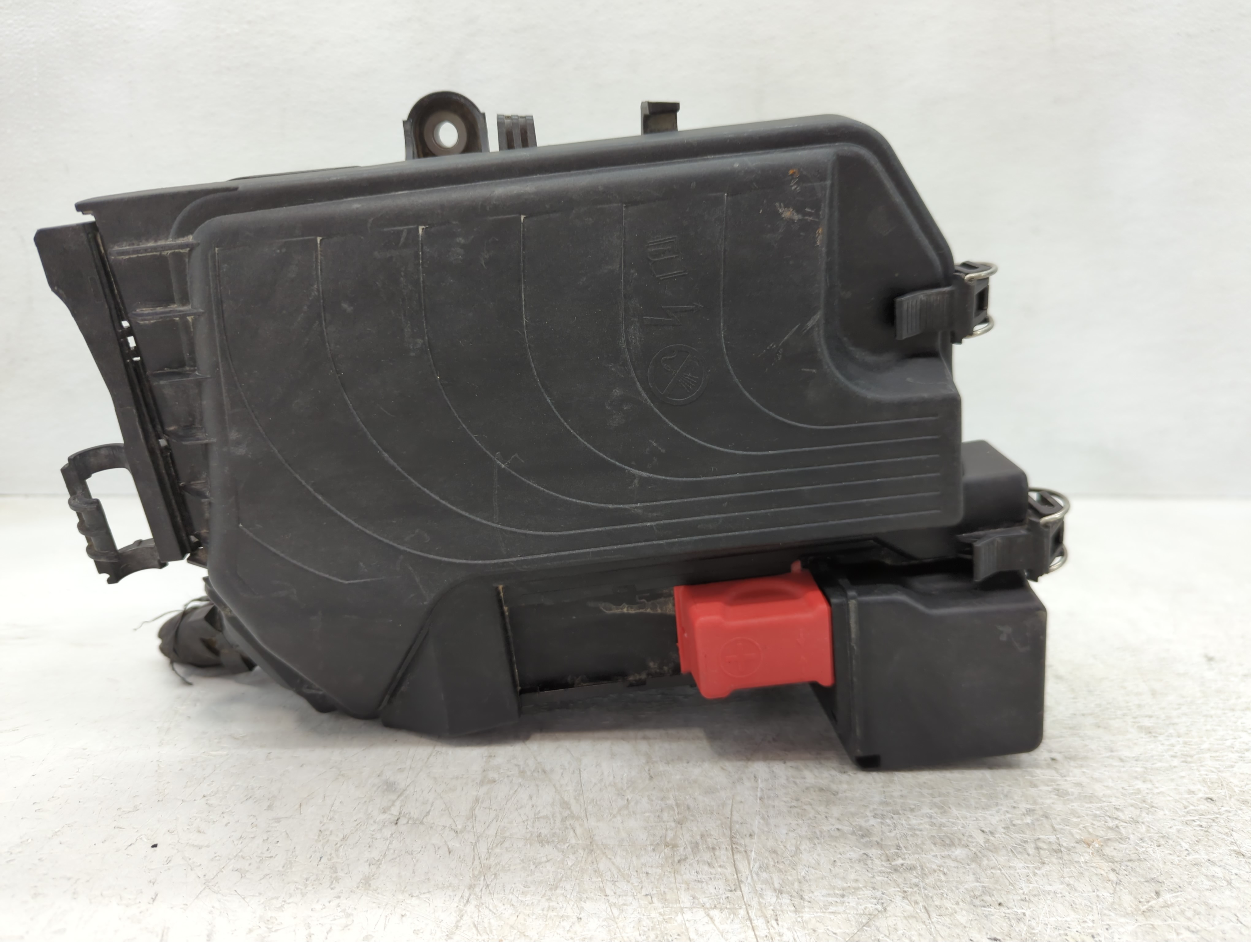 2014-2019 Mercedes-benz Cla250 Fusebox Fuse Box Relay Module 1085948 - Oemusedautoparts1.com