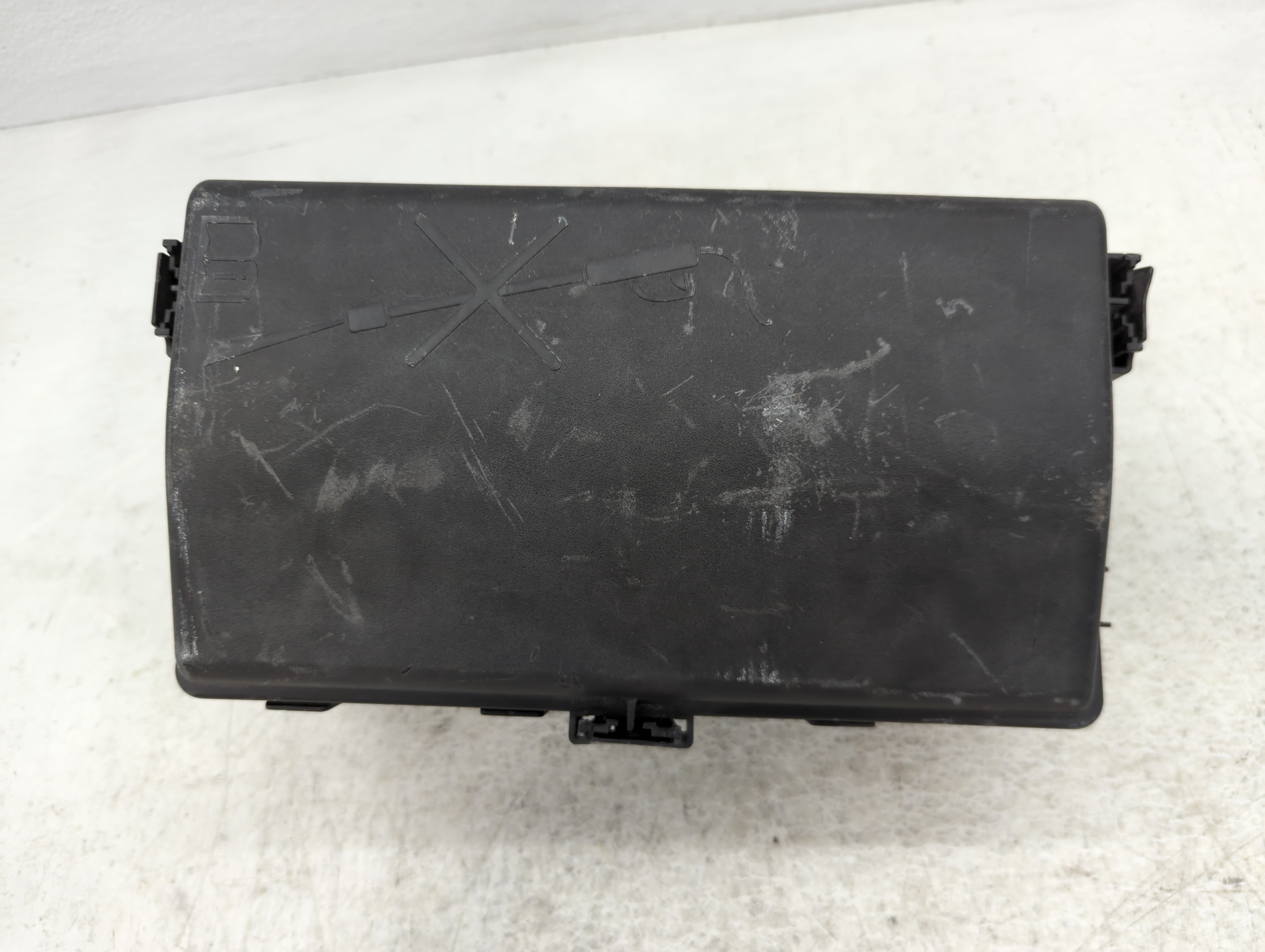 2011-2014 Chevrolet Cruze Fusebox Fuse Box Relay Module 13222782 1086103 - Oemusedautoparts1.com