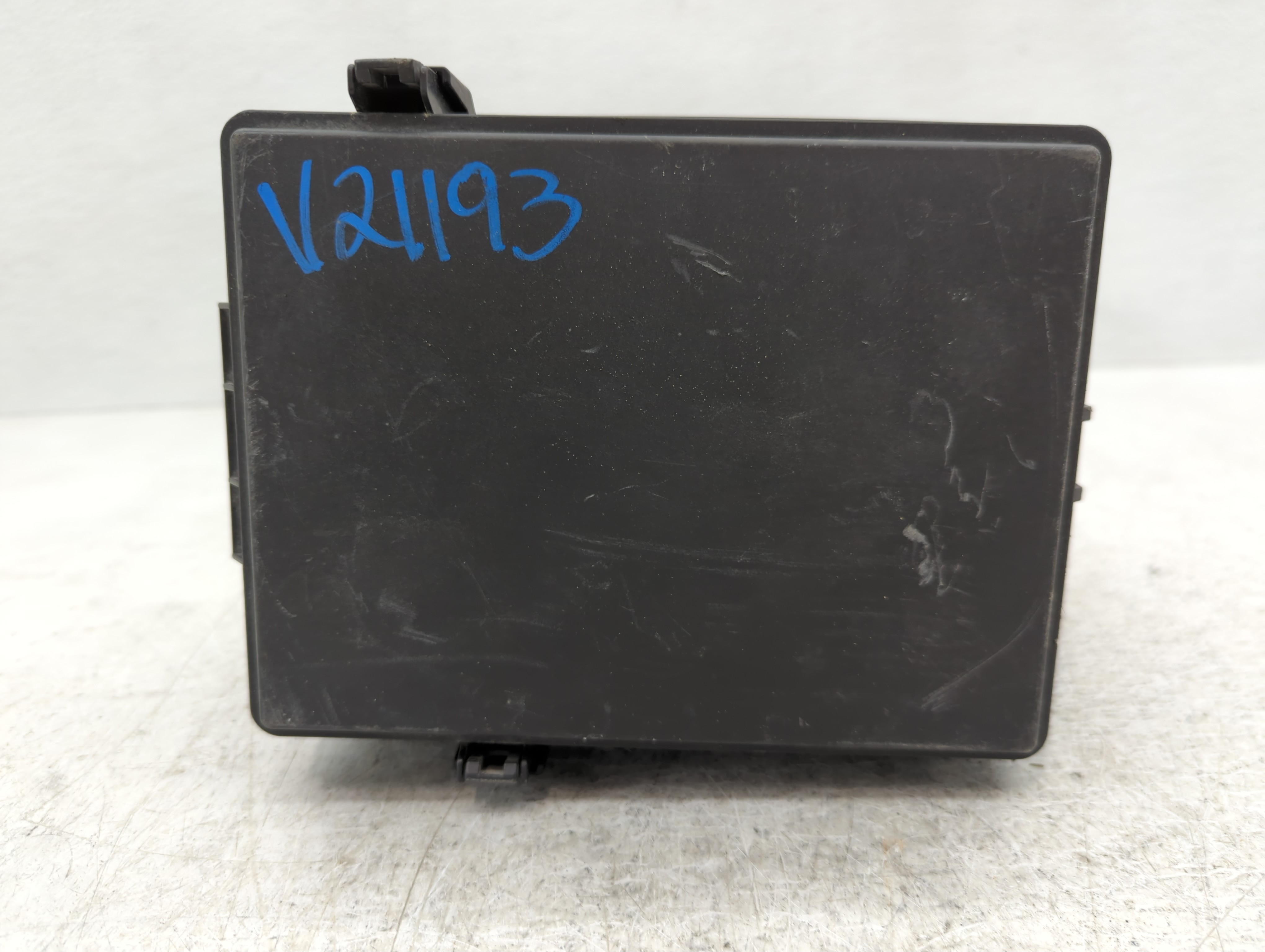 Picture of 2017-2022 Honda Cr-v Fusebox Fuse Box Relay Module Tla A01 A0 1086105