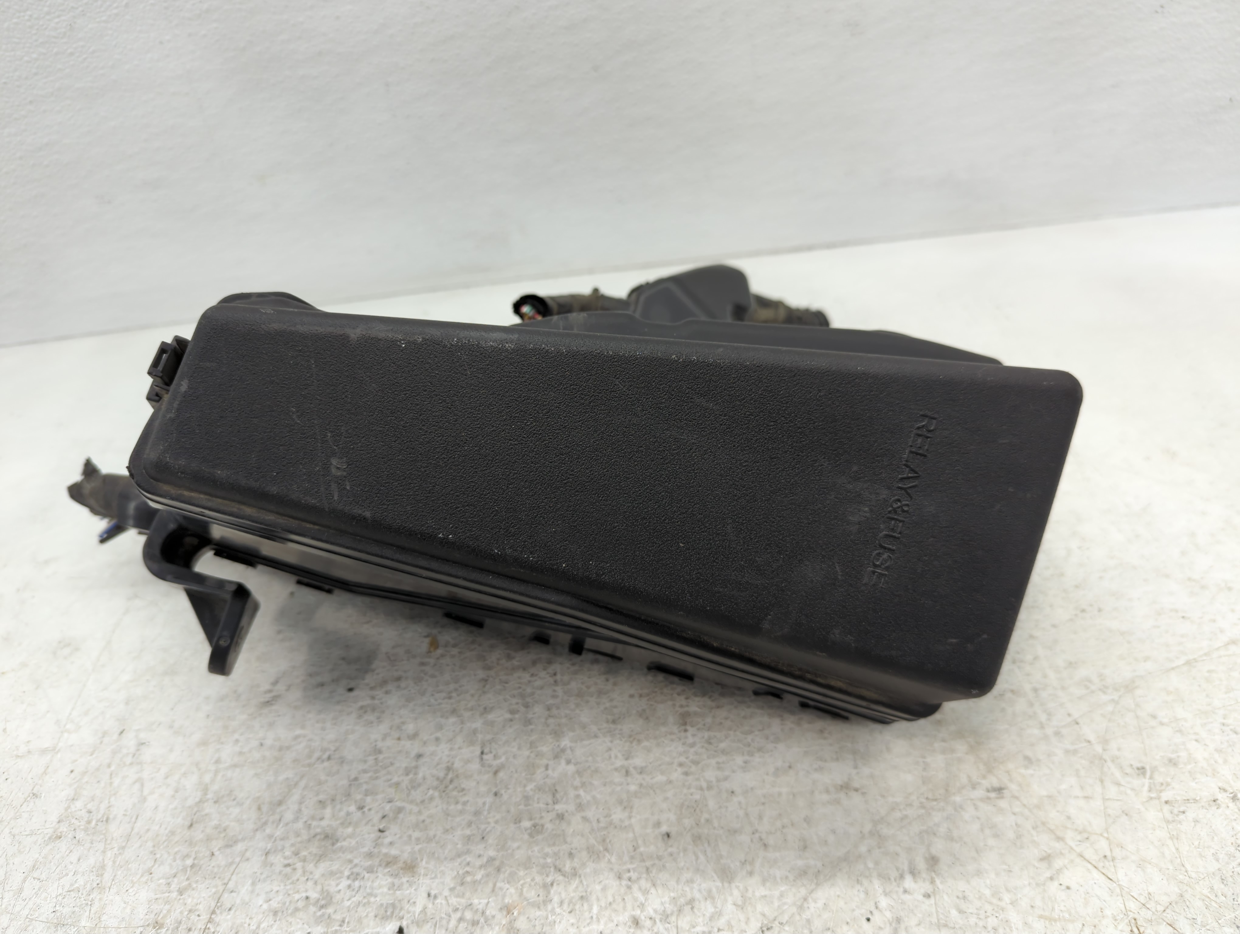 2012-2017 Toyota Camry Fusebox Fuse Box Relay Module 82720-33250a 1086106 - Oemusedautoparts1.com