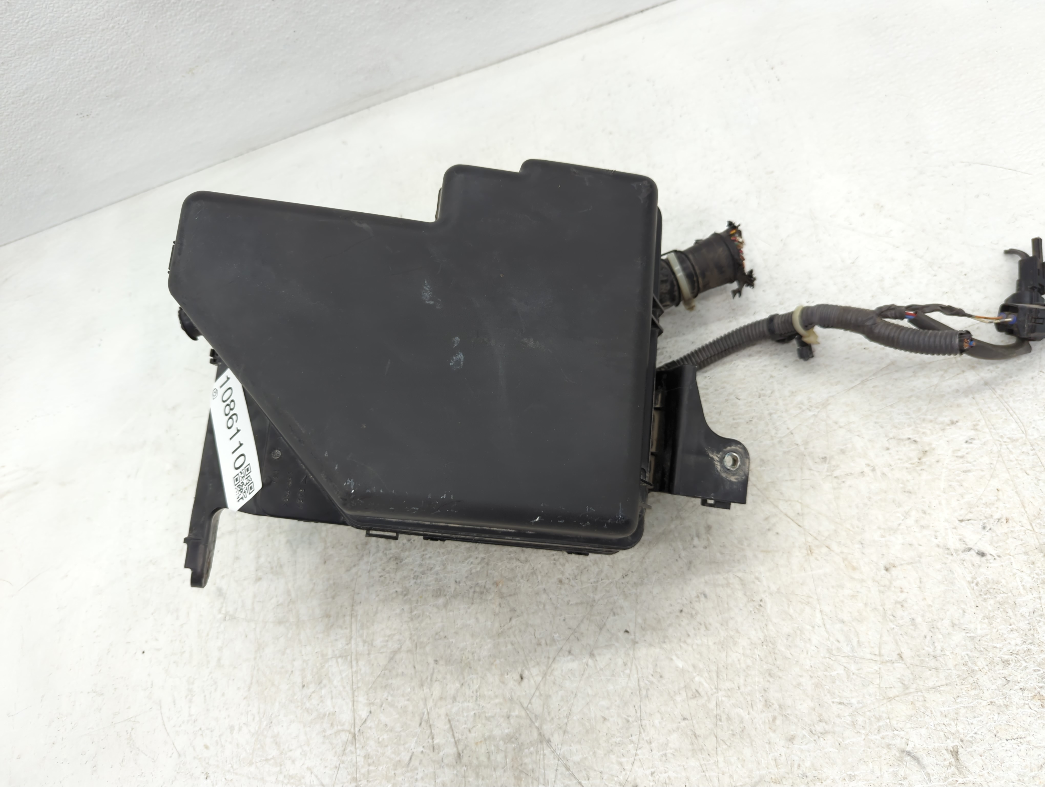 2008-2010 Toyota Sienna Fusebox Fuse Box Relay Module 92672-08053 1086110 - Oemusedautoparts1.com
