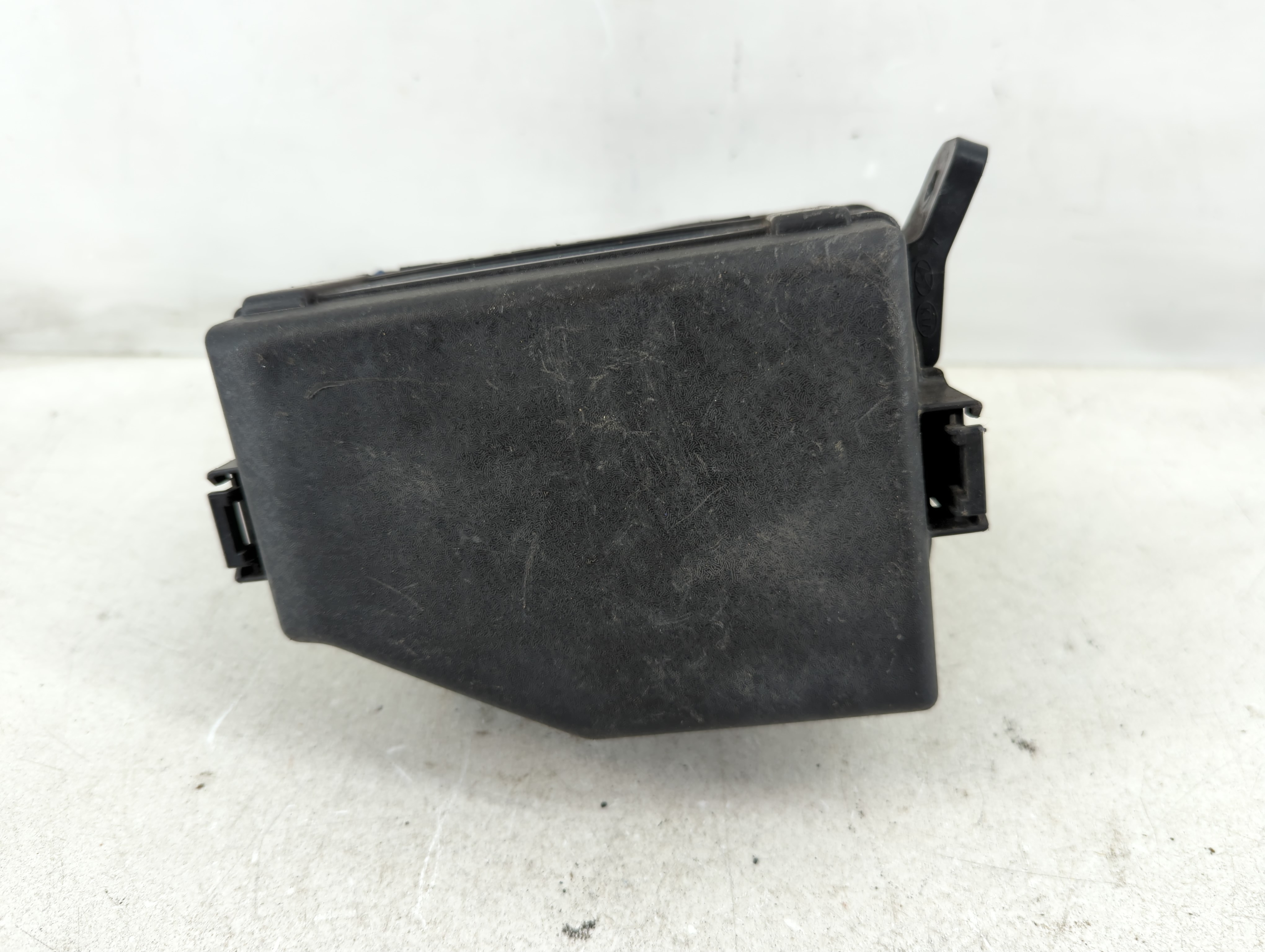 2013-2014 Hyundai Accent Fusebox Fuse Box Relay Module 1086128 - Oemusedautoparts1.com