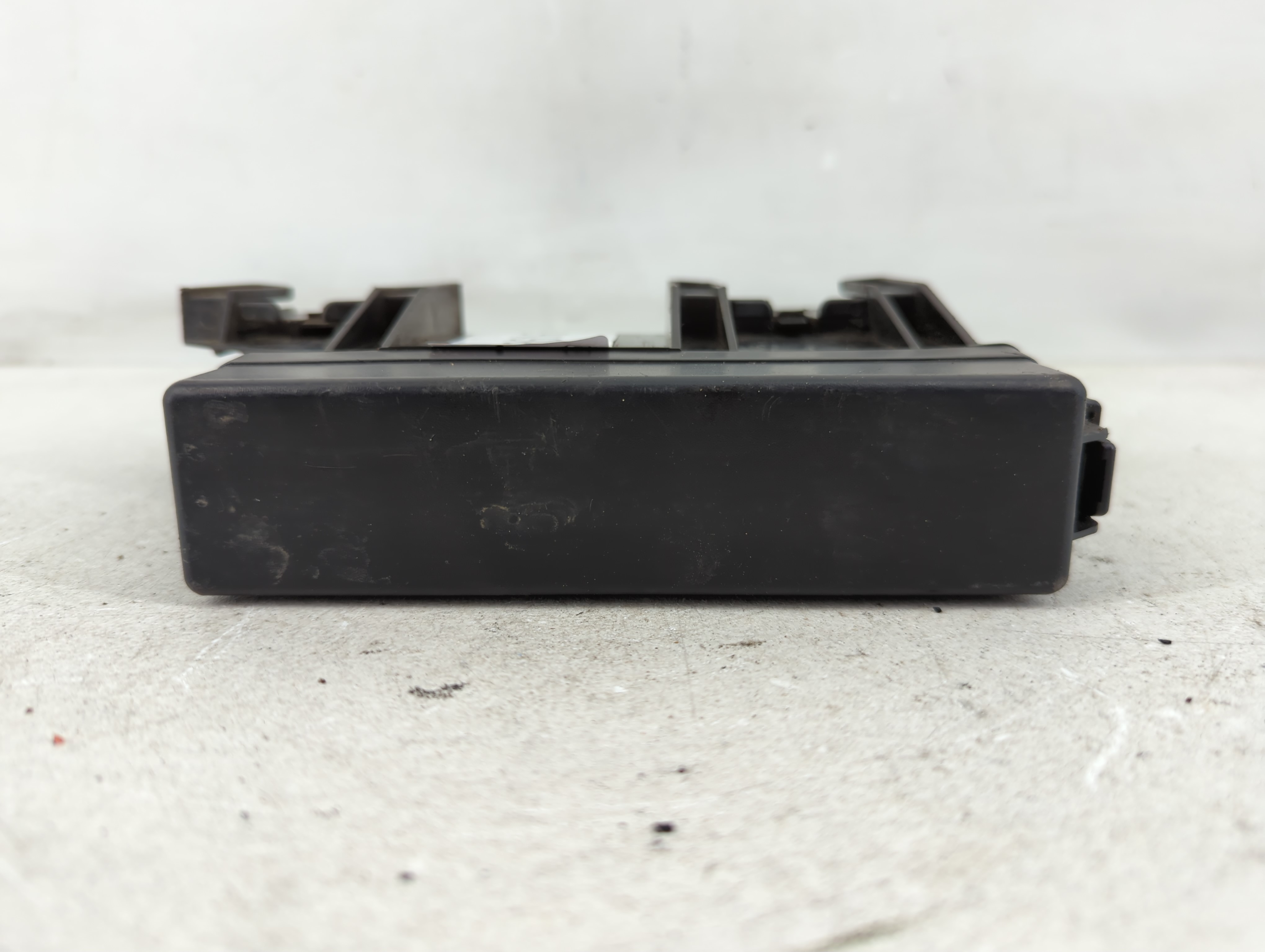 2002-2006 Nissan Altima Fusebox Fuse Box Relay Module 24582 8j010 1086162 - Oemusedautoparts1.com