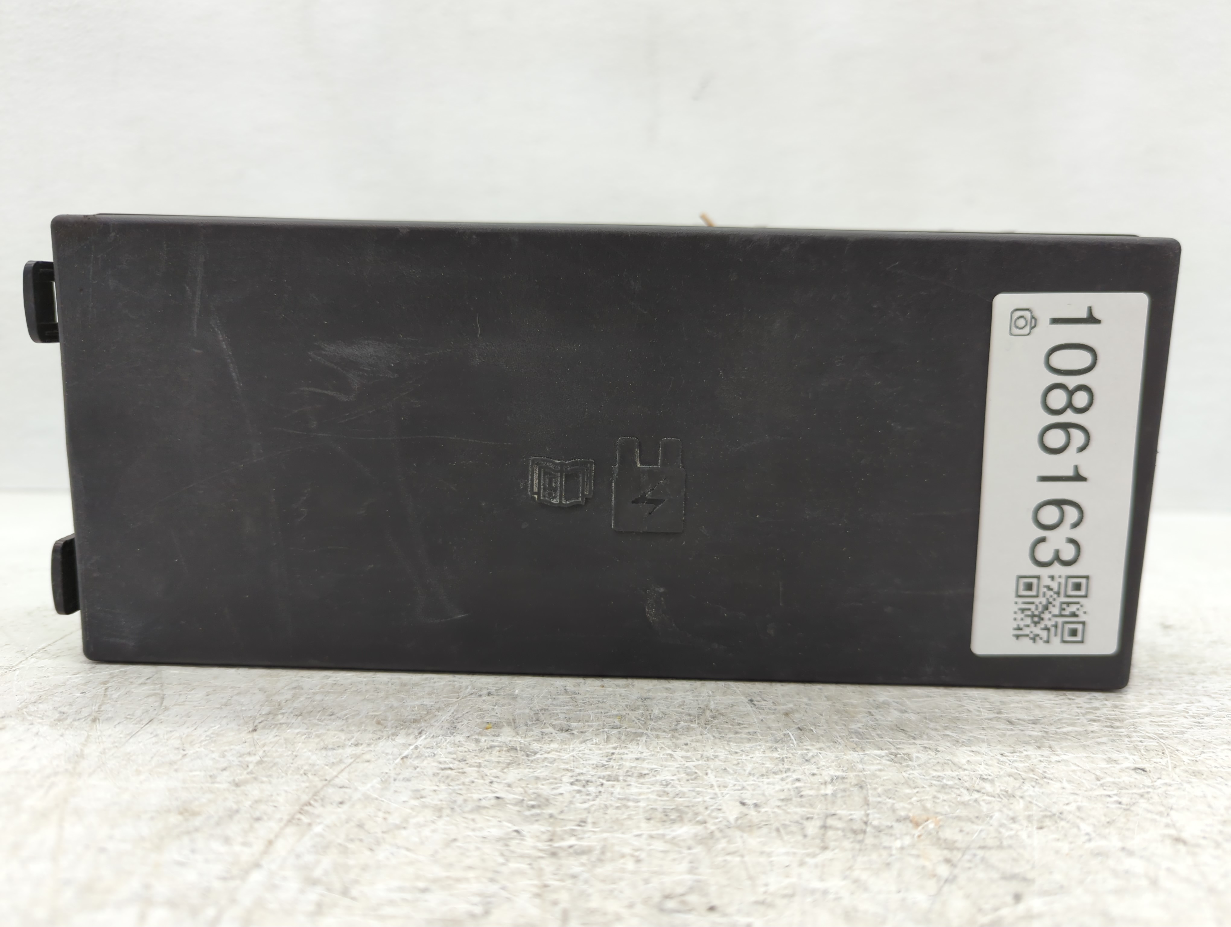 2013-2013 Ford Explorer Fusebox Fuse Box Relay Module Bt4t-14a003-aa 1086163 - Oemusedautoparts1.com