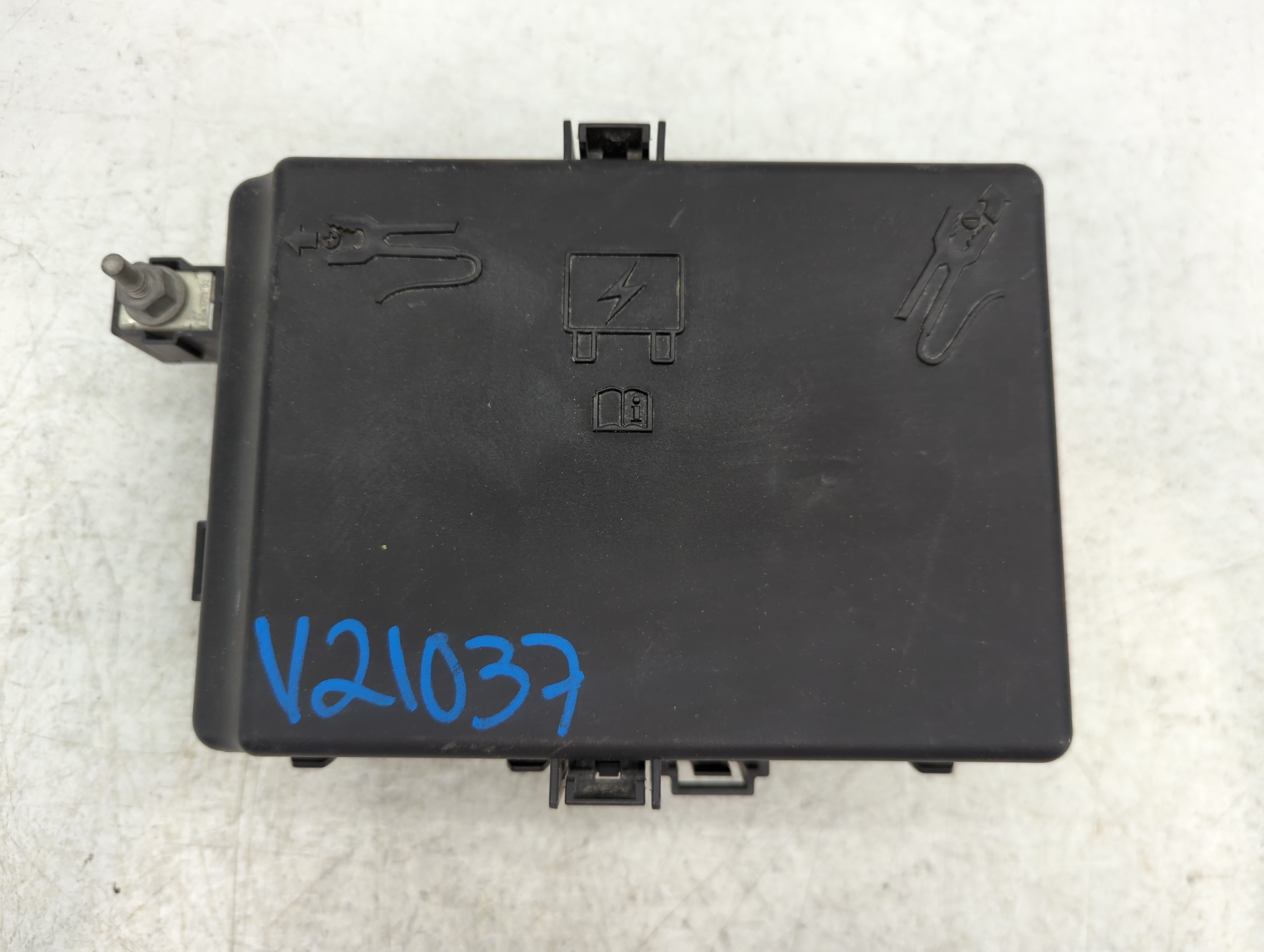 2012-2014 Dodge Charger Fusebox Fuse Box Relay Module 7154-7630-30 1086170 - Oemusedautoparts1.com