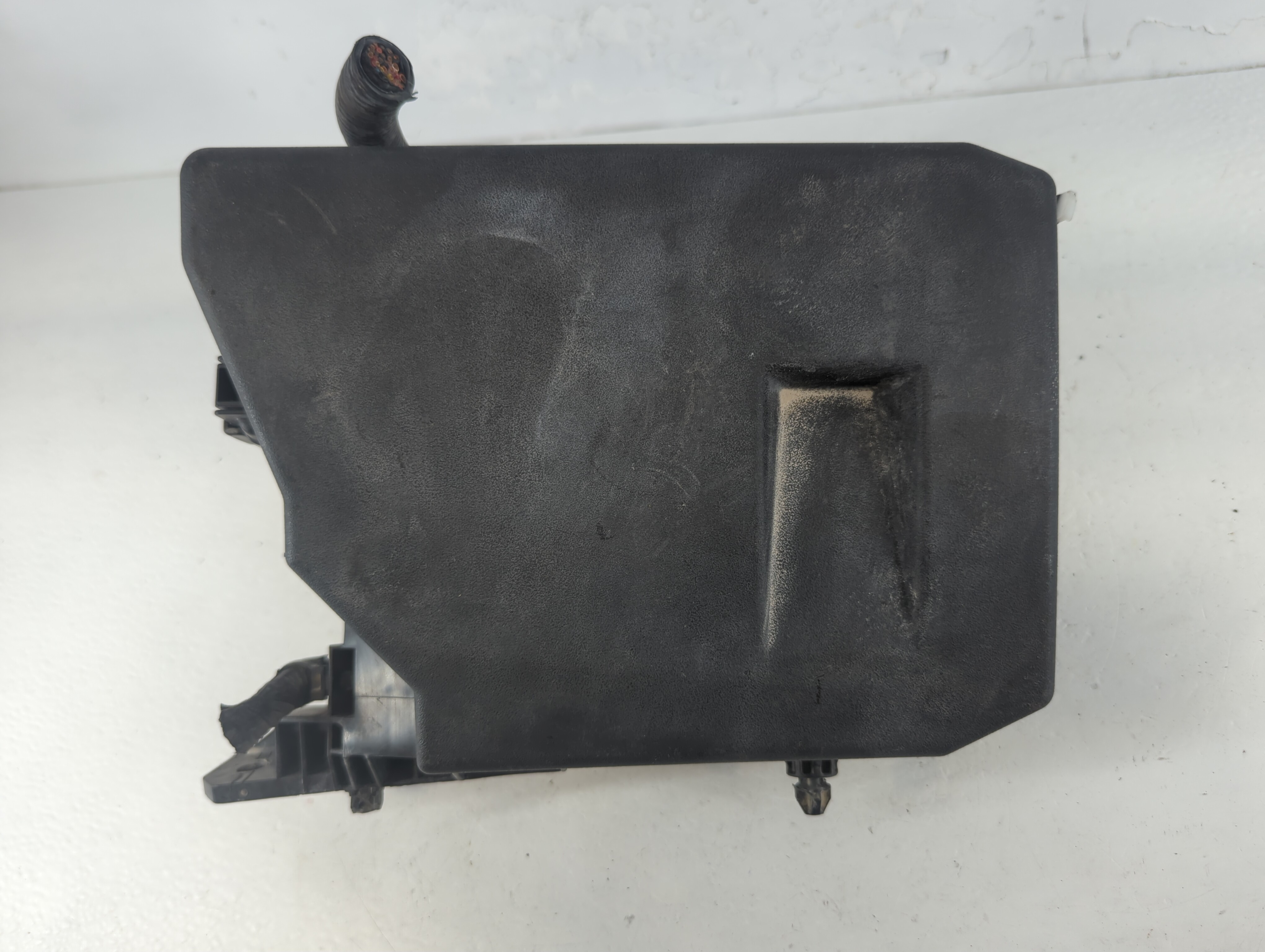 2009-2014 Toyota Matrix Fusebox Fuse Box Relay Module 82662-02270 1086213 - Oemusedautoparts1.com