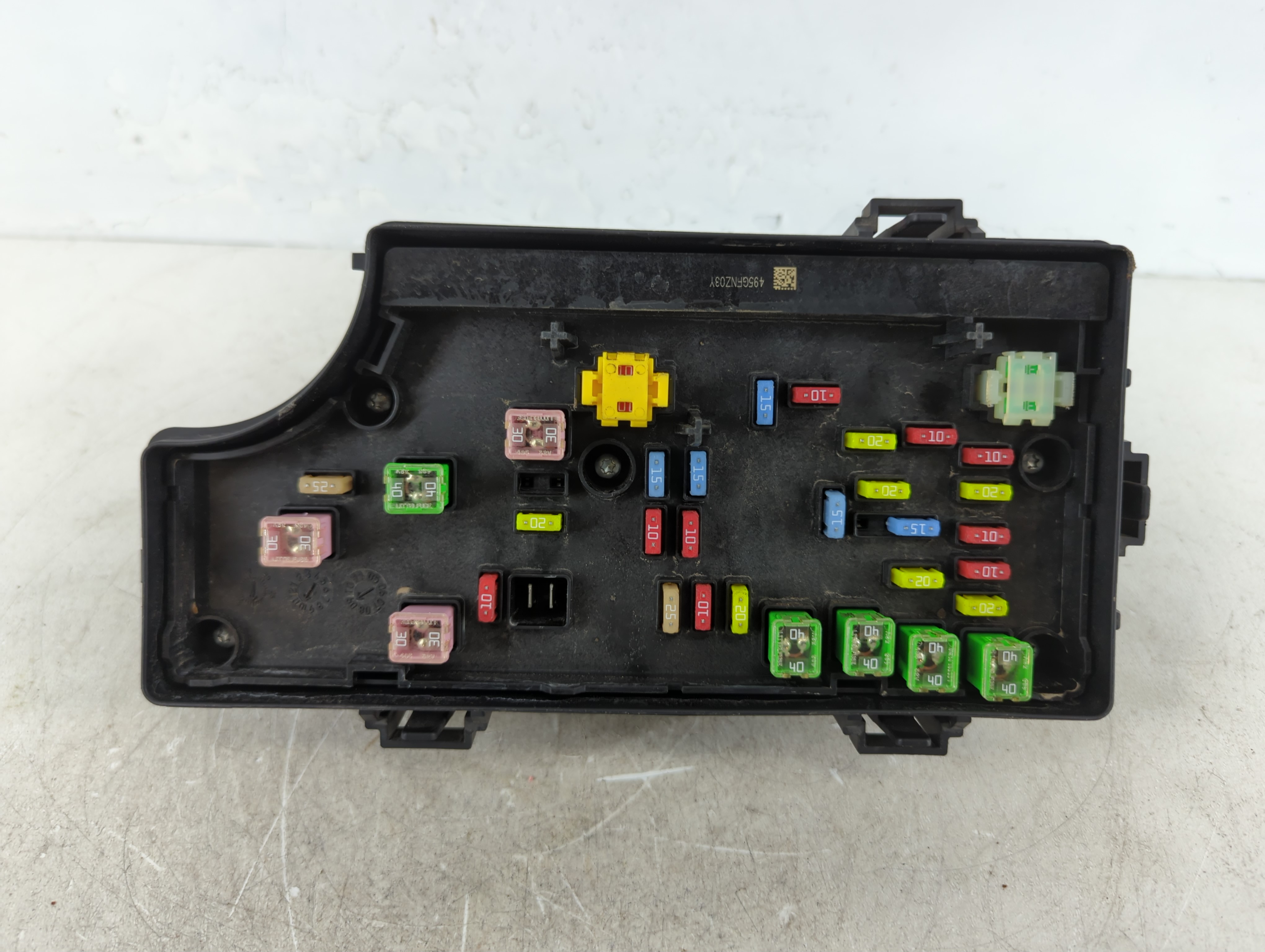 2010-2010 Dodge Avenger Fusebox Fuse Box Relay Module Tipm P04692777ab 1086233 - Oemusedautoparts1.com
