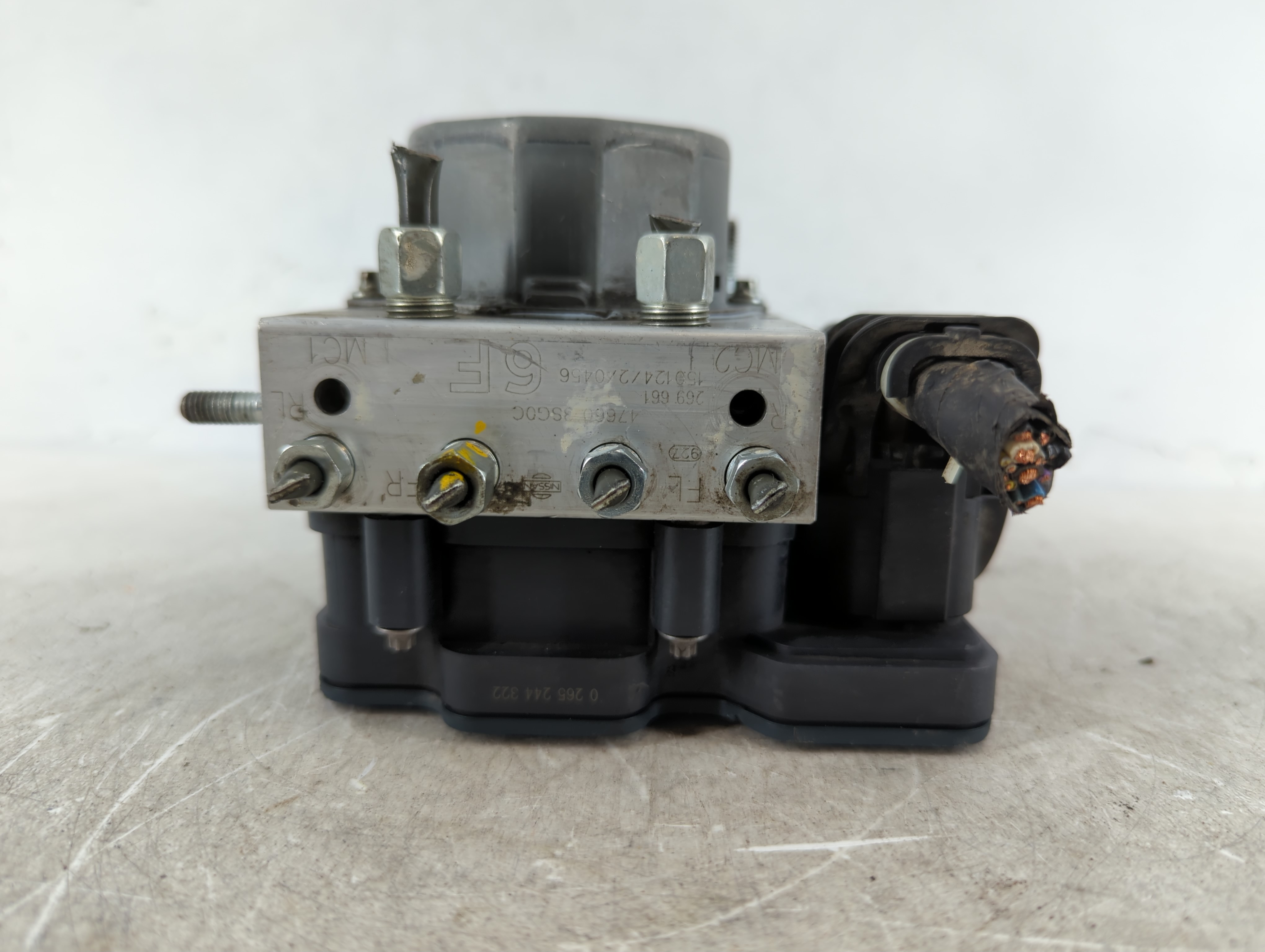 2014-2019 Mercedes-benz Cla250 Abs Pump Control Module 1086290 - Oemusedautoparts1.com