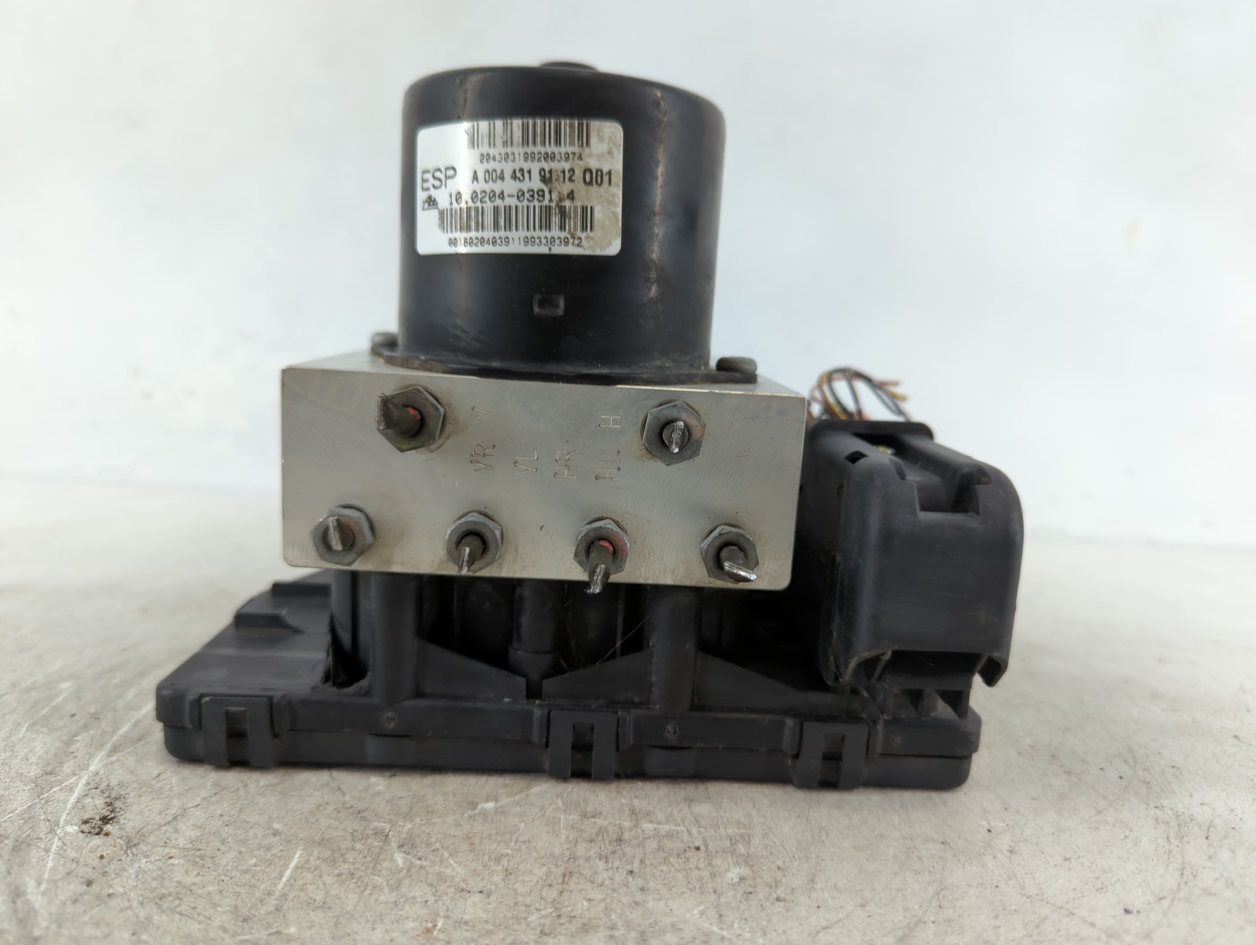 2004-2004 Chrysler Crossfire Abs Pump Control Module 1086353 - Oemusedautoparts1.com