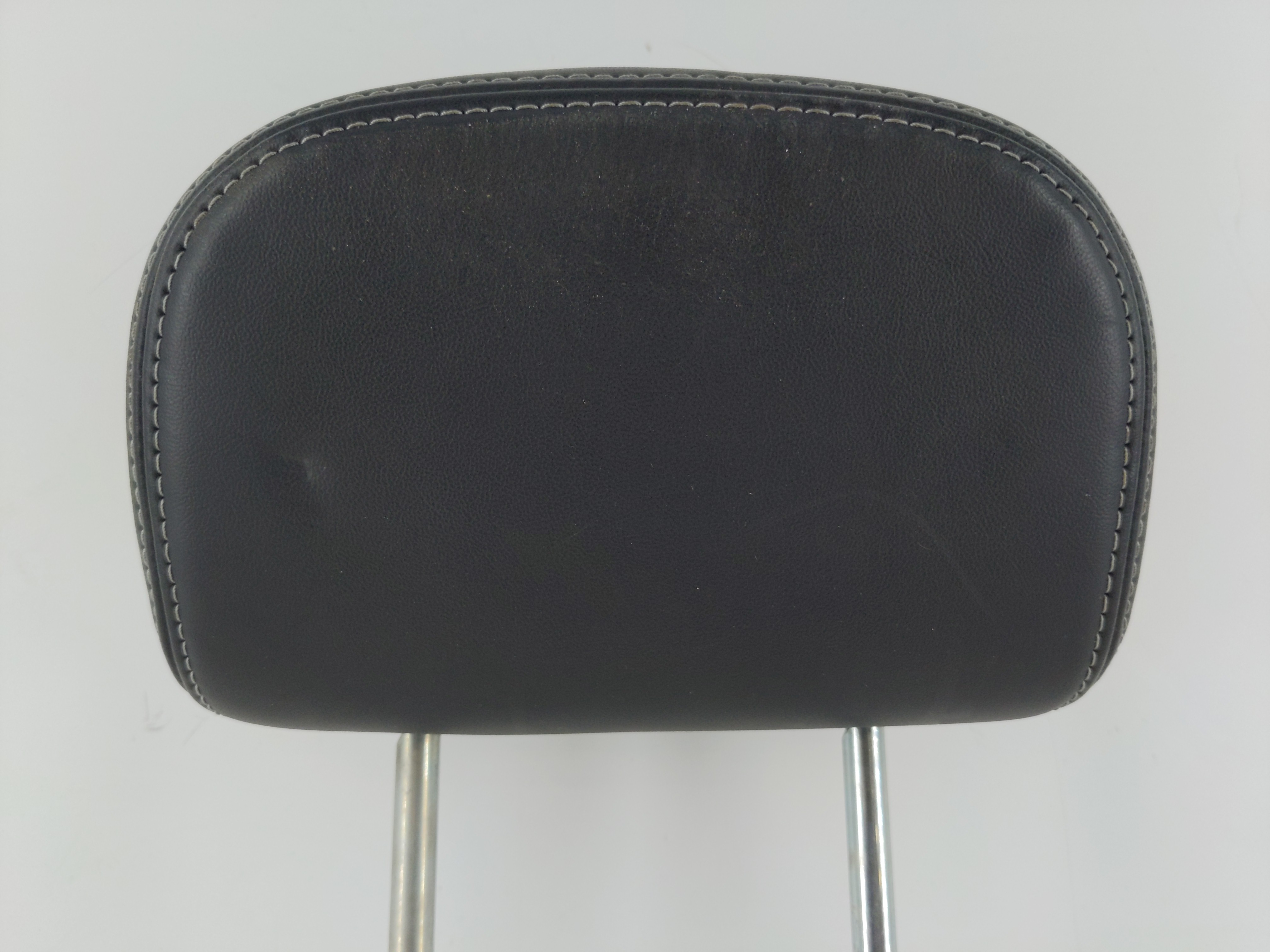 2011-2017 Dodge Journey Headrest Head Rest Rear Center Seat 1086359 - Oemusedautoparts1.com