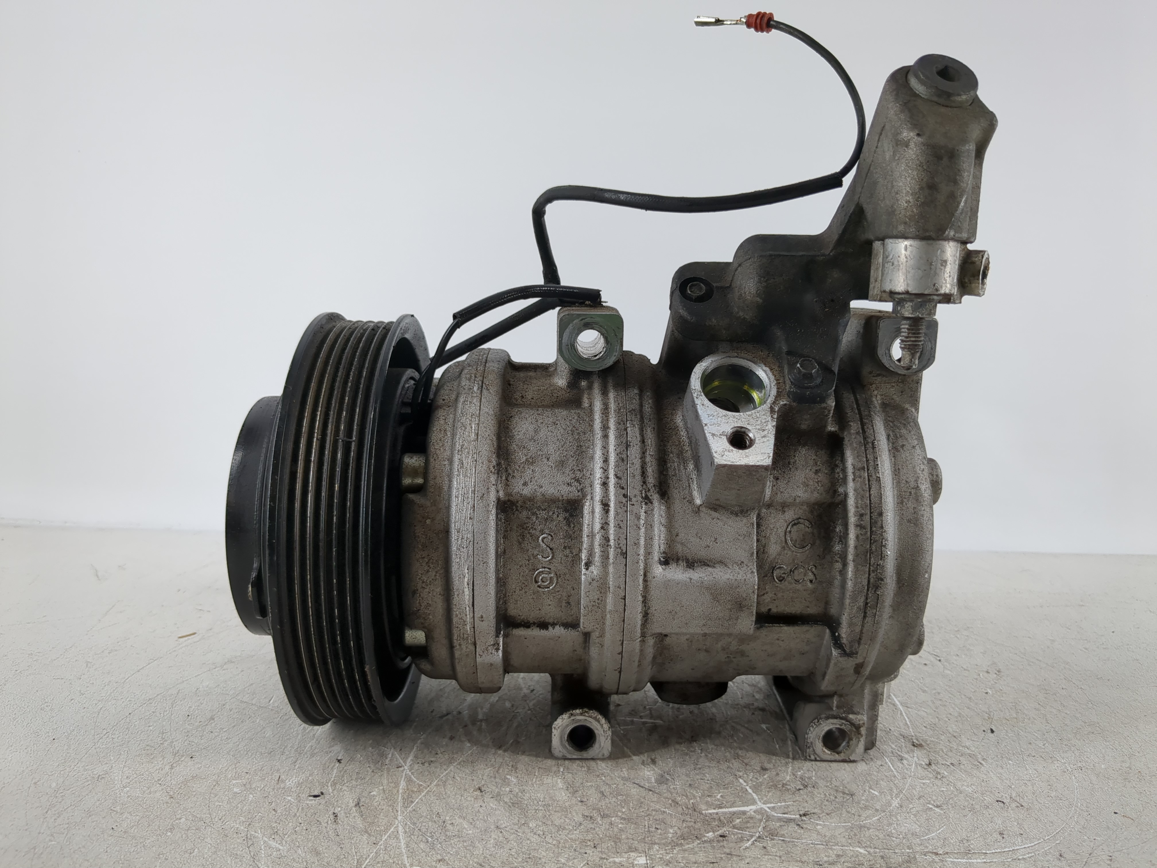 1994-1995 Mercedes-benz C220 Air Conditioning A/c Ac Compressor Oem 1086411 - Oemusedautoparts1.com
