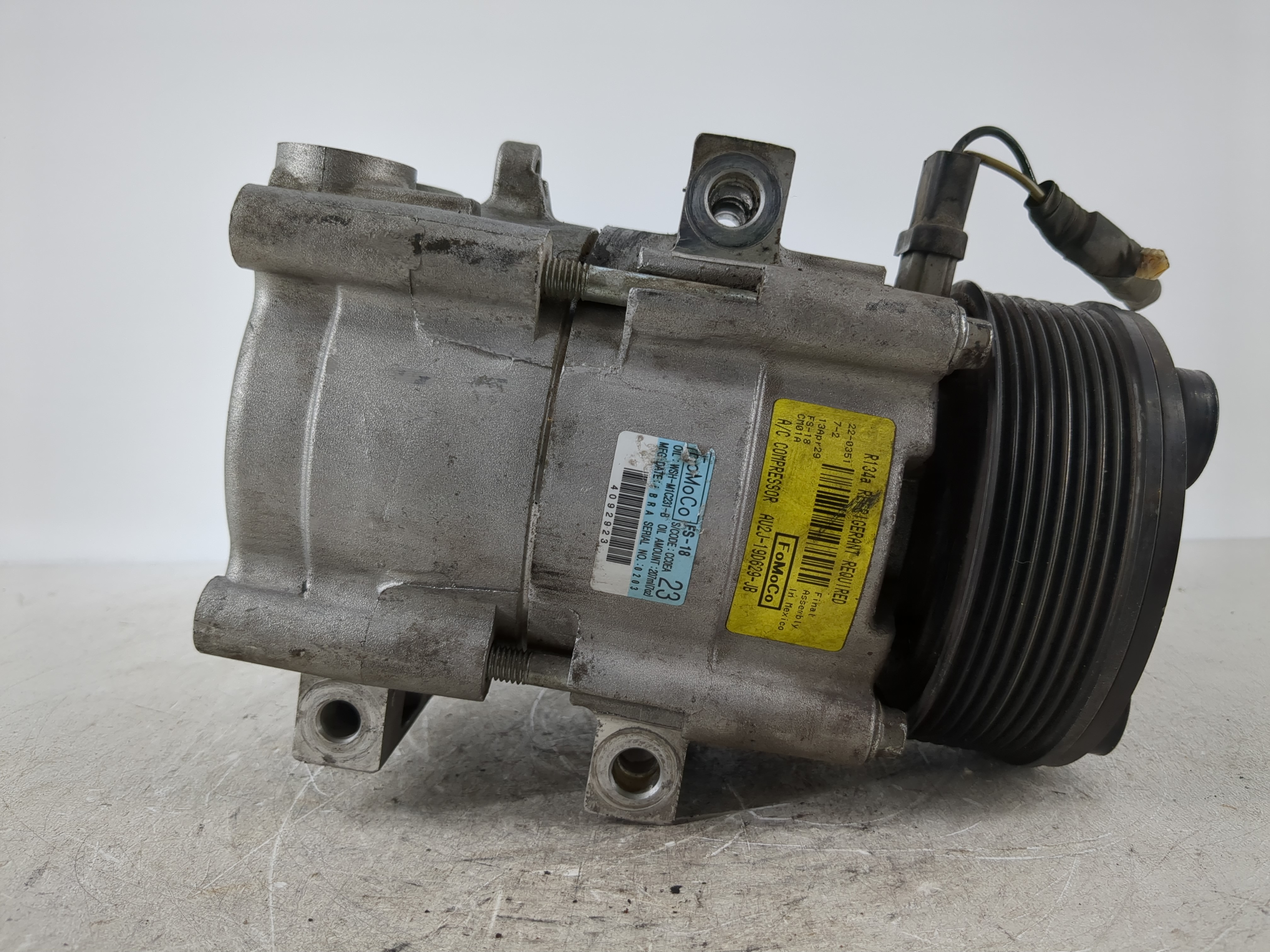 1997-2002 Ford Expedition Air Conditioning A/c Ac Compressor Oem 1086414 - Oemusedautoparts1.com