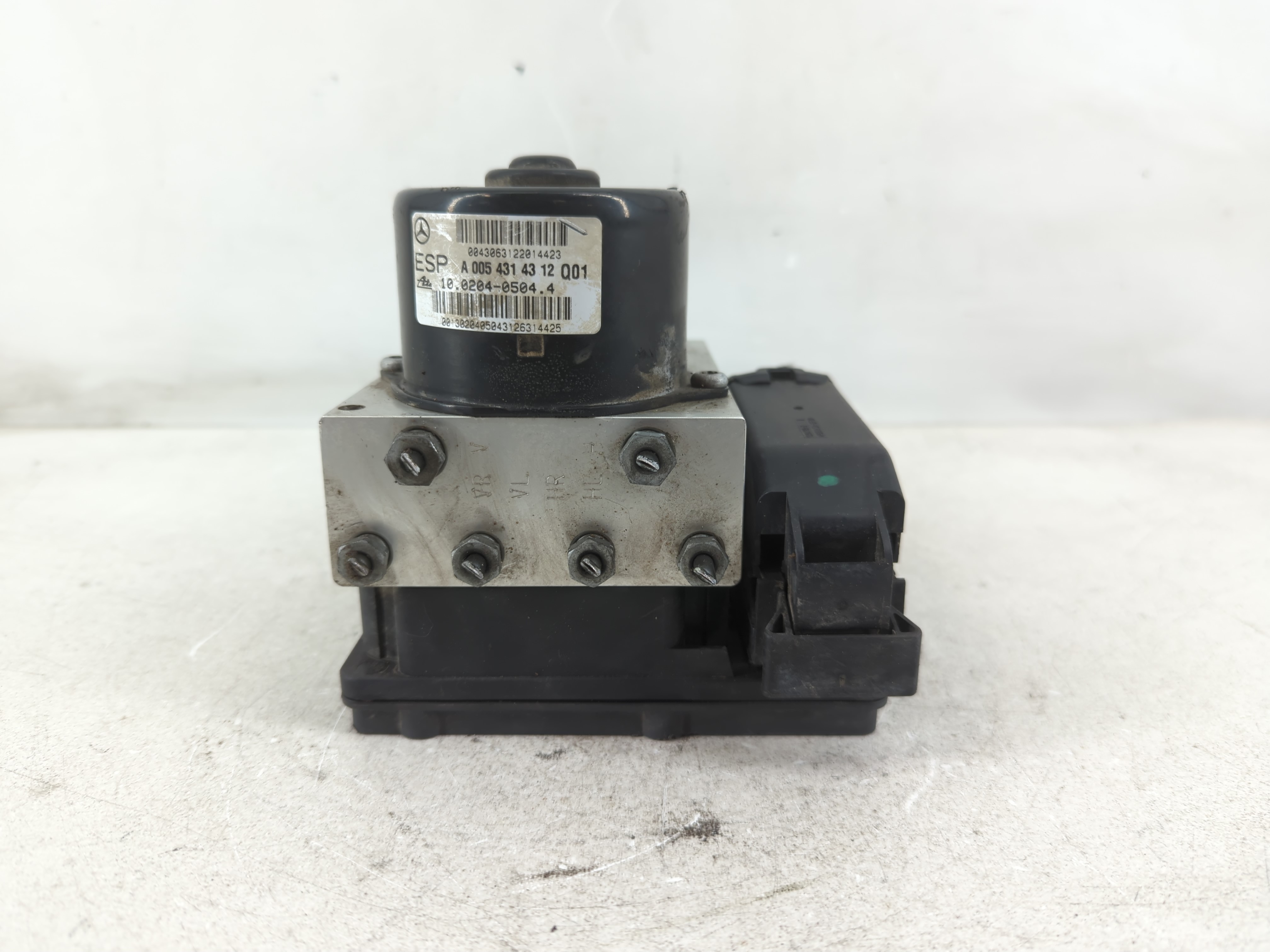 2006-2006 Mercedes-benz E350 Abs Pump Control Module 1086433 - Oemusedautoparts1.com