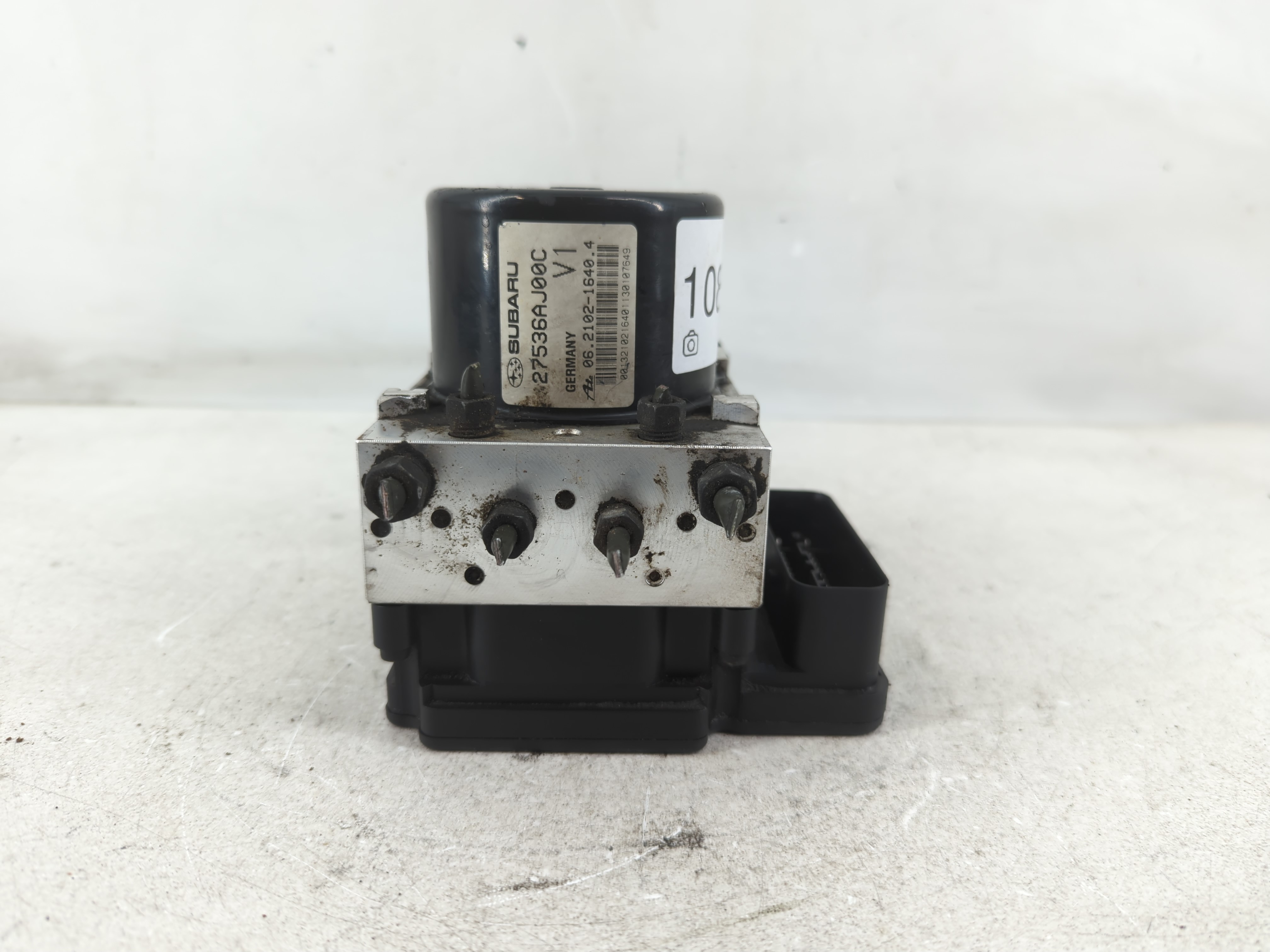 Picture of 1995-1997 Honda Accord Abs Pump Control Module 1086436
