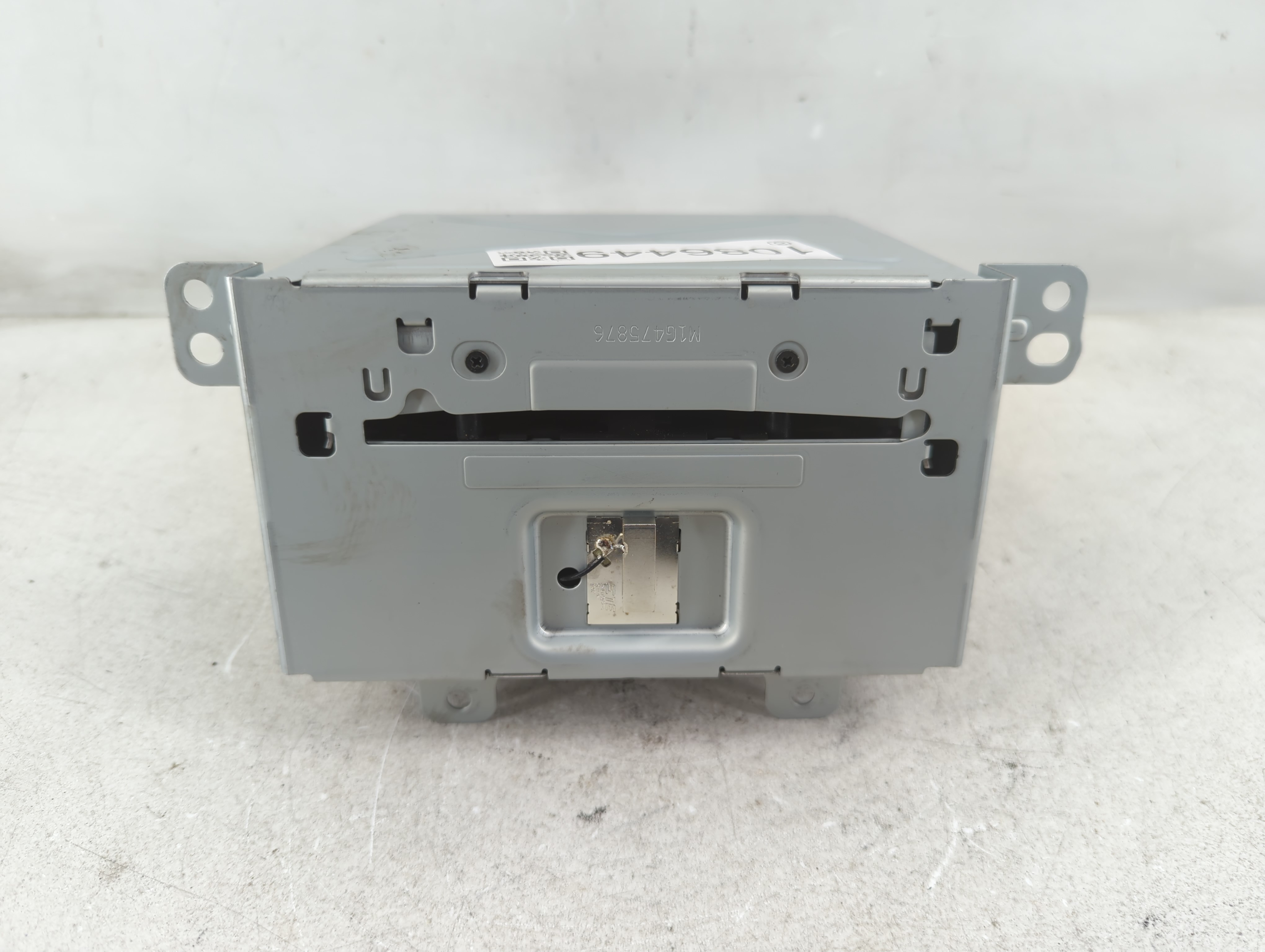 2017-2017 Buick Verano Am Fm Cd Player Radio Receiver 1086449 - Oemusedautoparts1.com