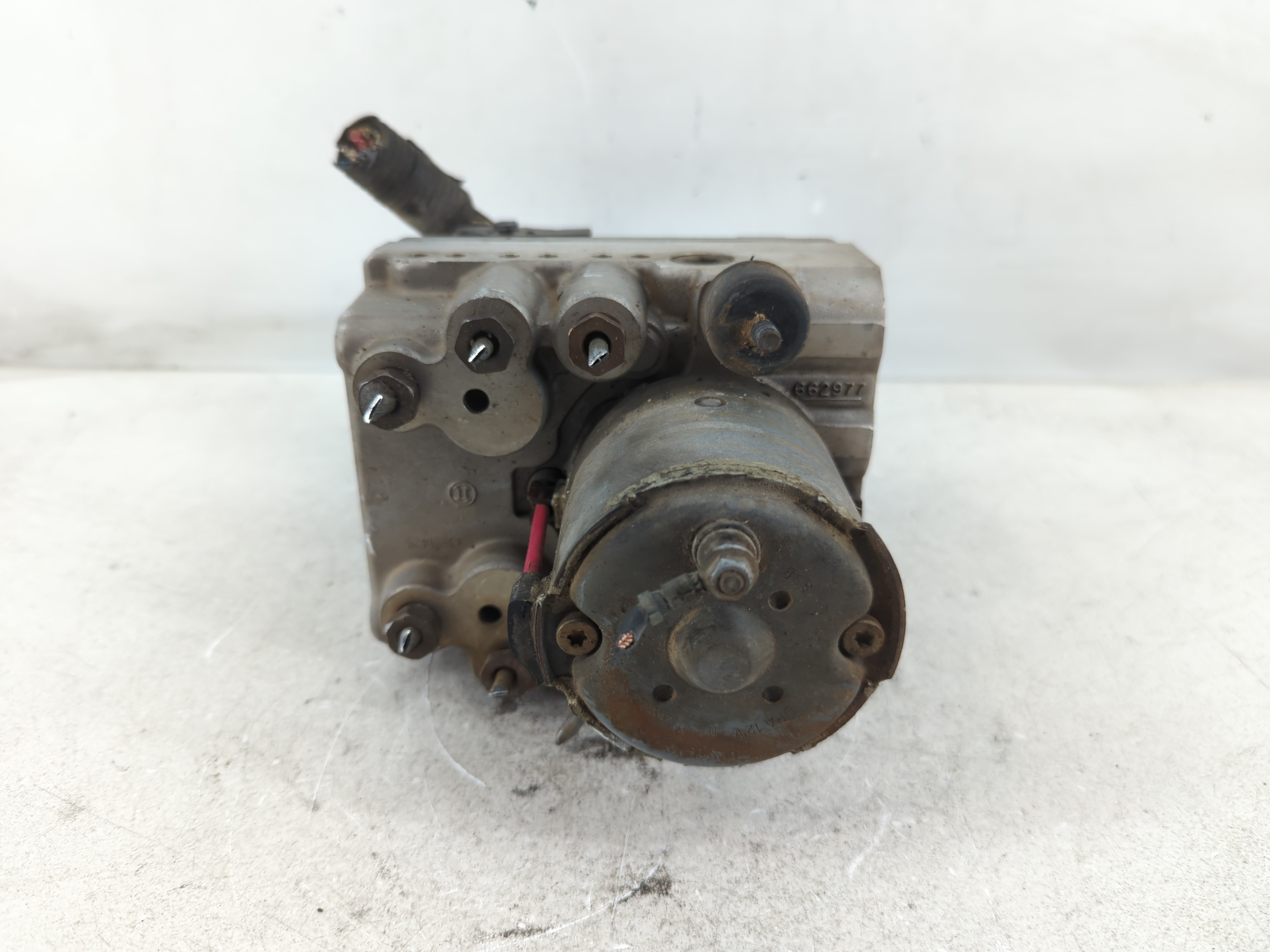 1998-1999 Cadillac Seville Abs Pump Control Module 1086474 - Oemusedautoparts1.com