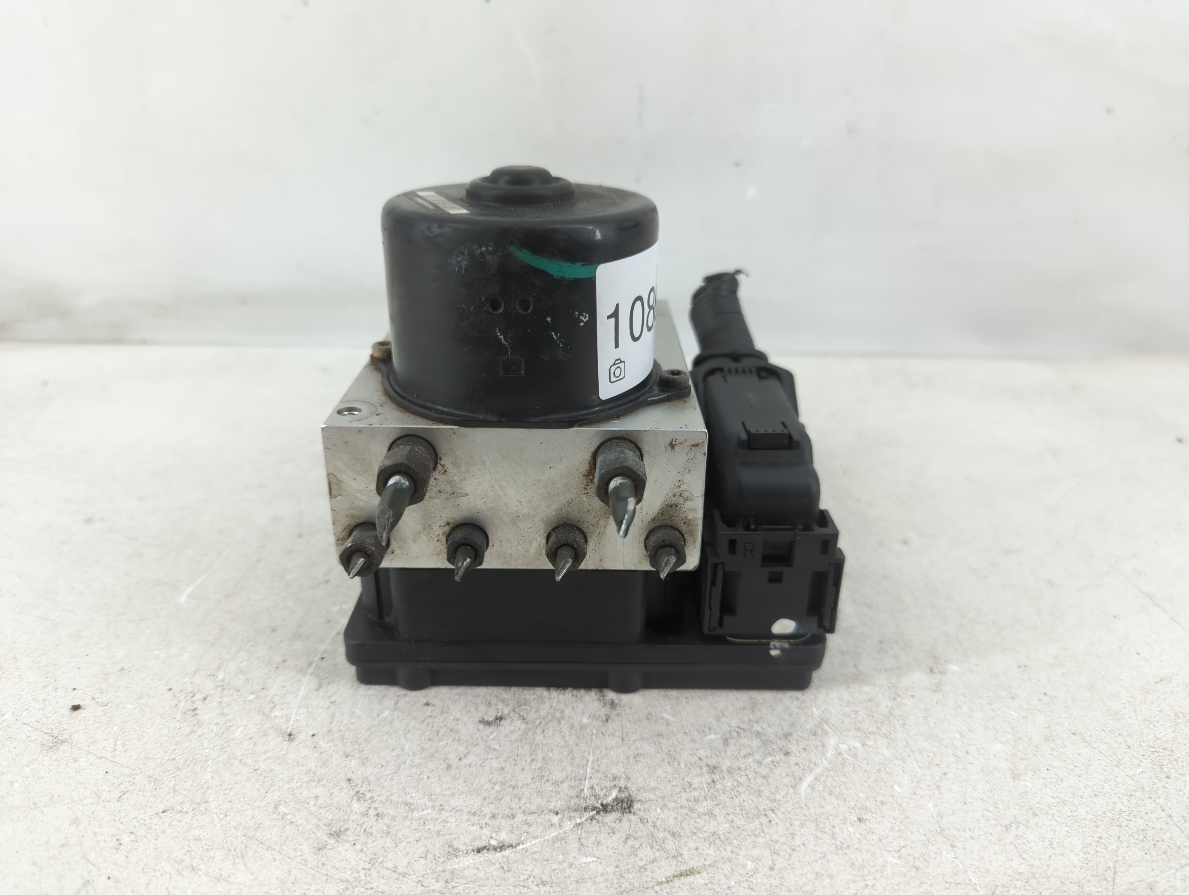2005-2008 Nissan Pathfinder Abs Pump Control Module 1086475 - Oemusedautoparts1.com