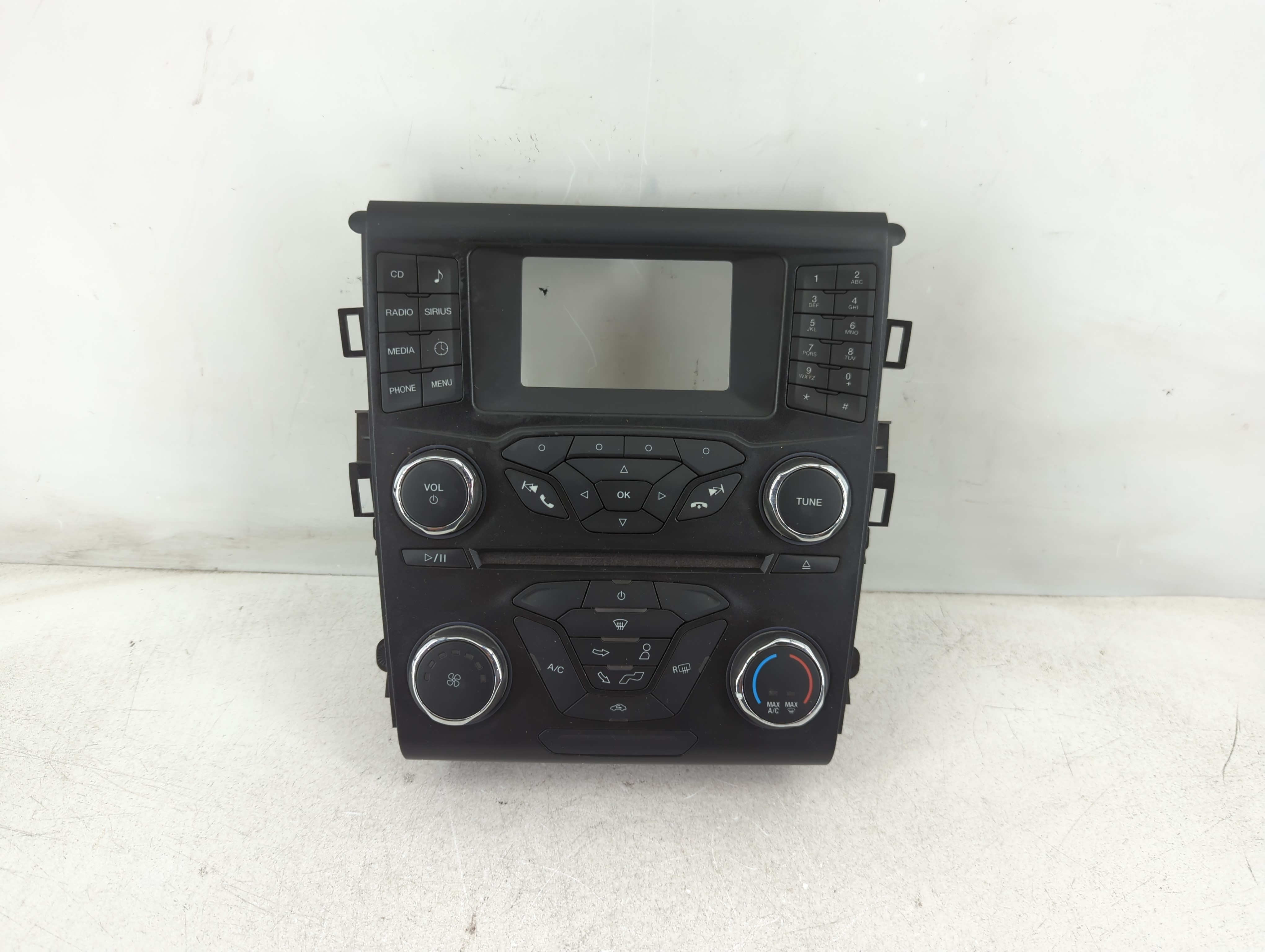 2017-2018 Ford Fusion Am Fm Cd Player Radio Receiver 1086497 - Oemusedautoparts1.com