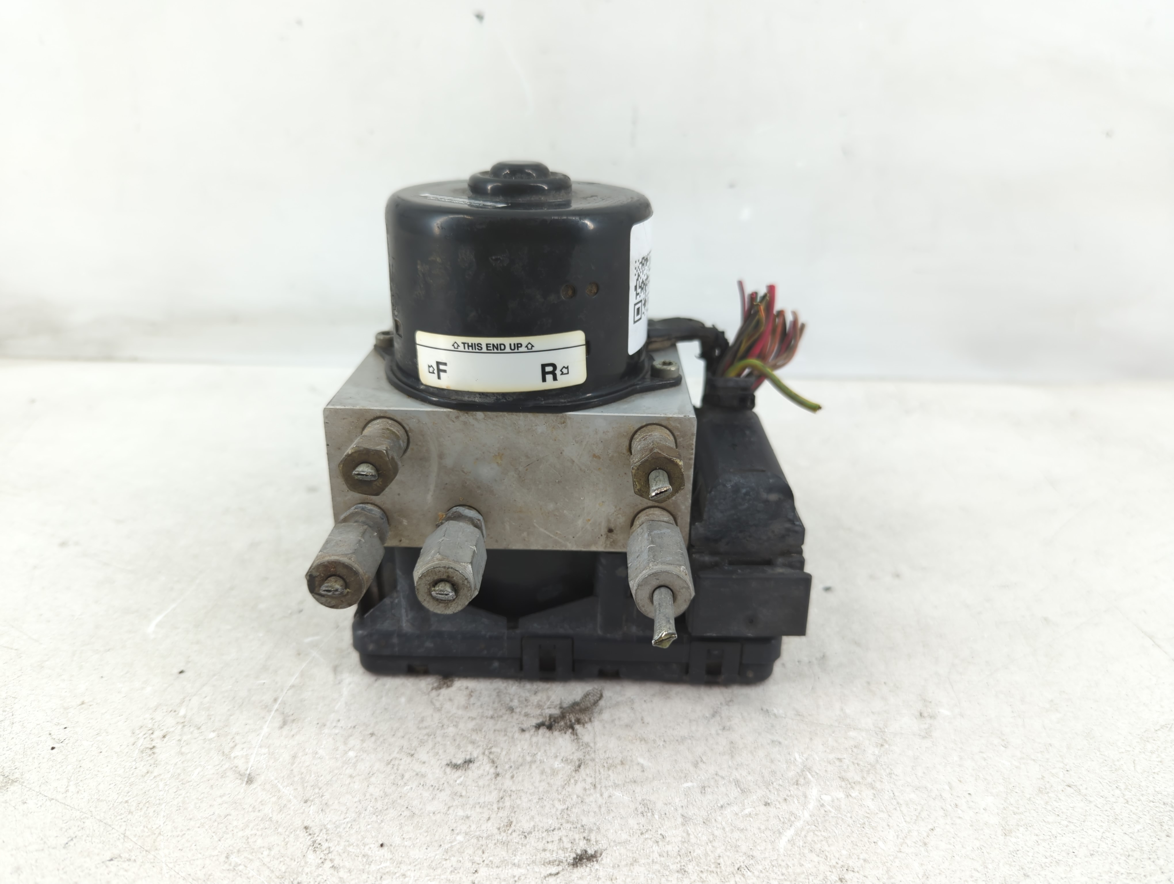 1998-1998 Ford Explorer Abs Pump Control Module 1086522 - Oemusedautoparts1.com