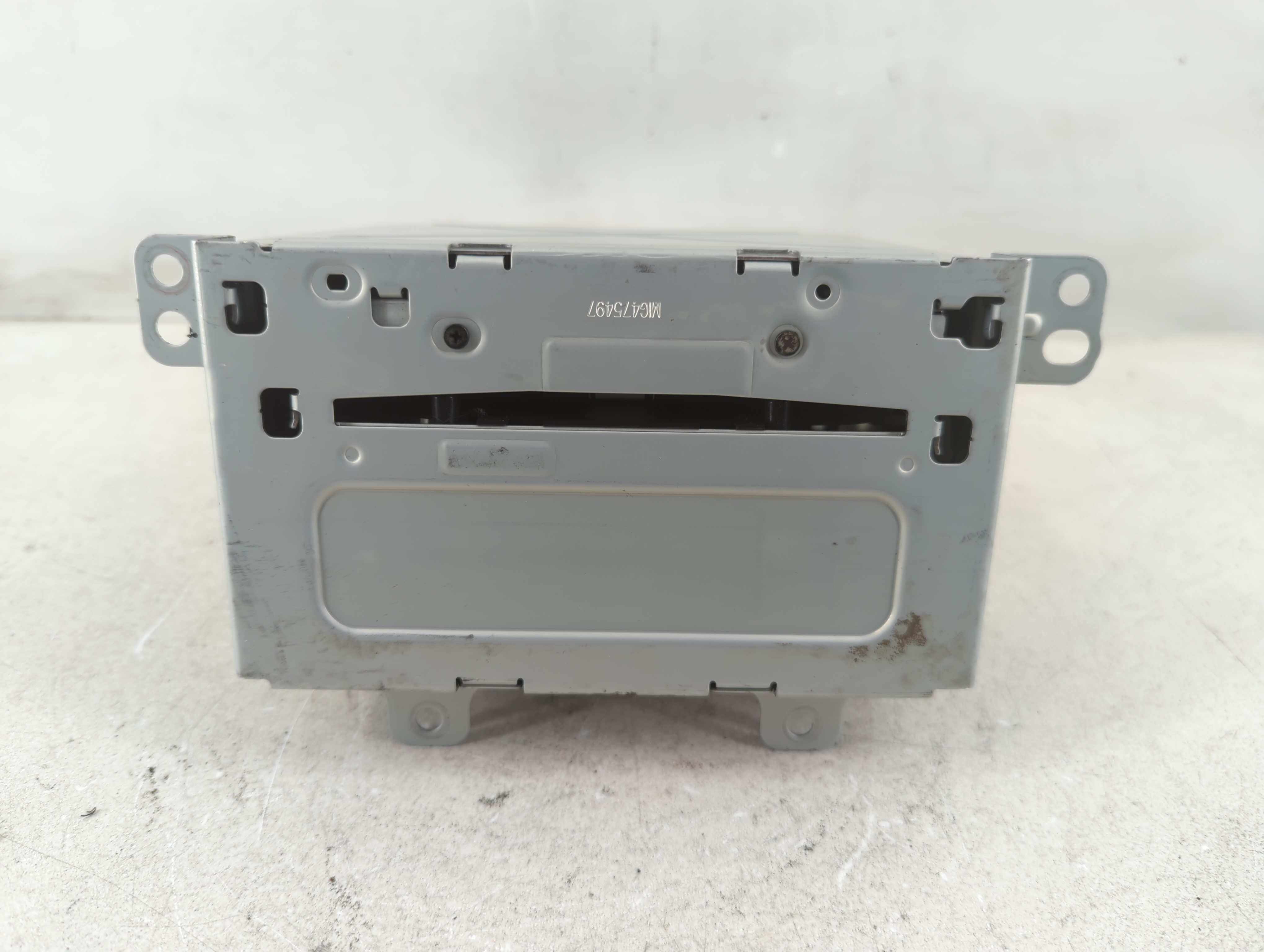 2011-2012 Chevrolet Cruze Am Fm Cd Player Radio Receiver 1086524 - Oemusedautoparts1.com
