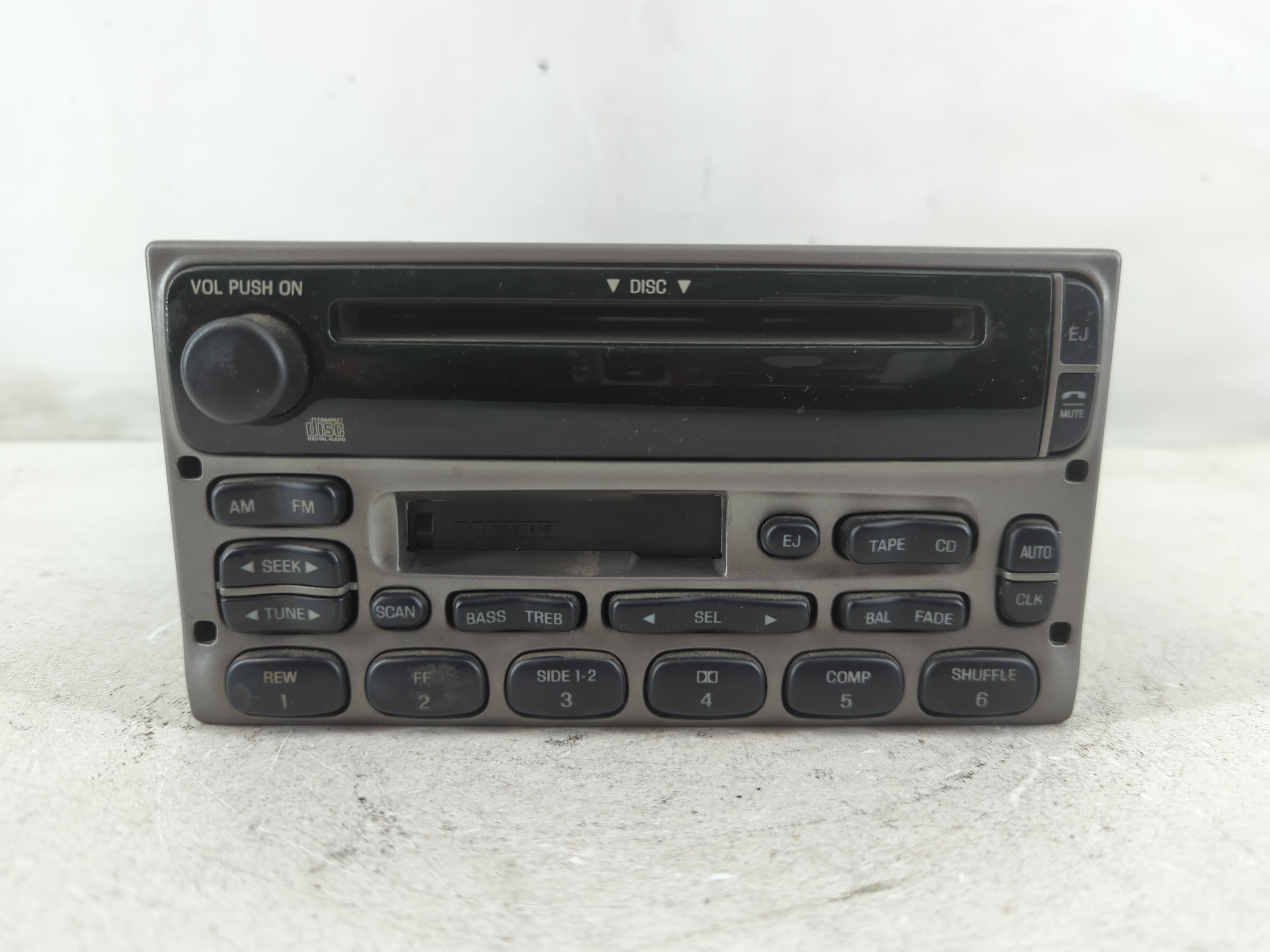 Ford Explorer Am Fm Cd Player Radio Receiver 1086533 - Oemusedautoparts1.com