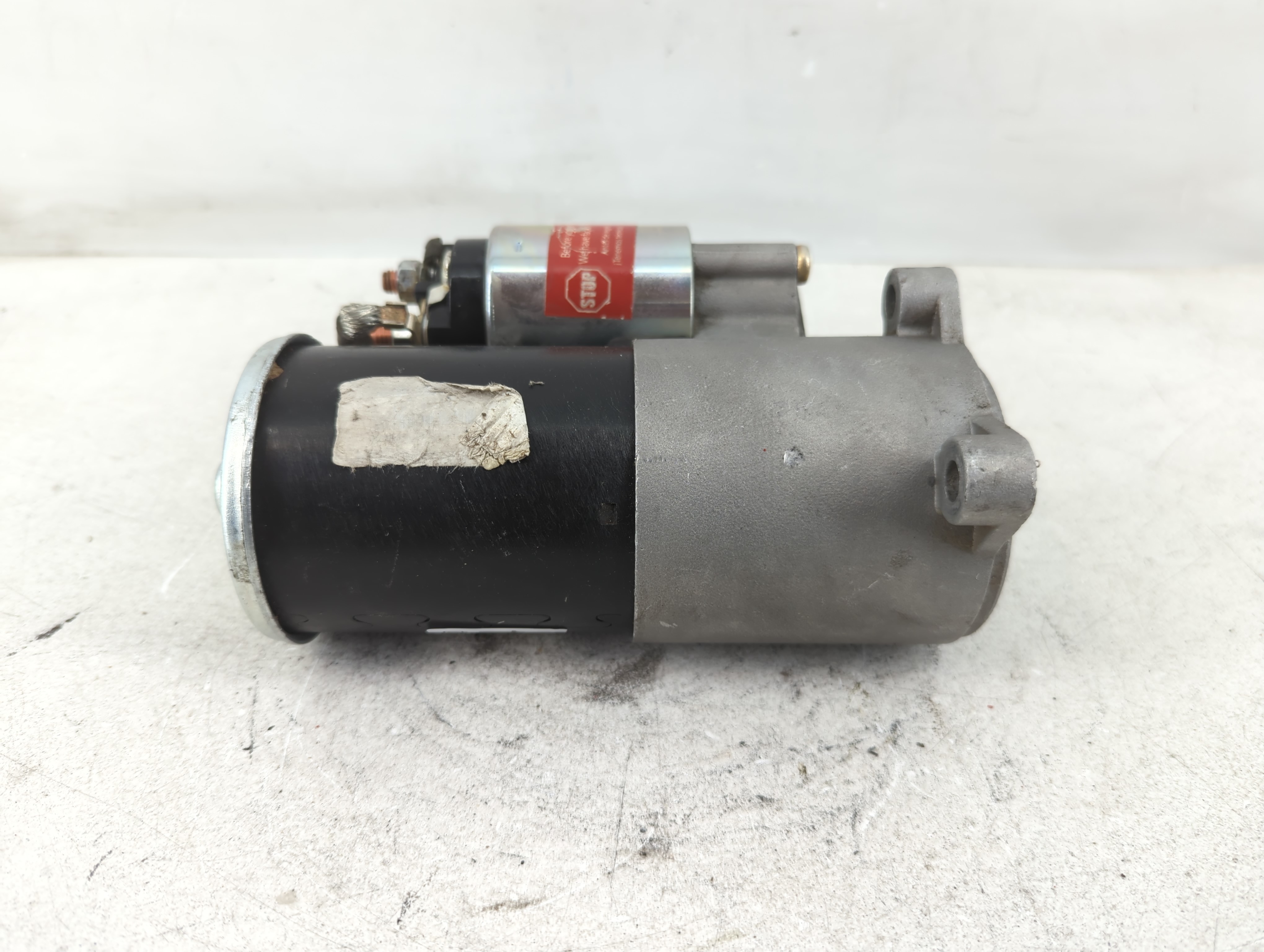 Picture of 2003 Ford Expedition Alternator Generator Charging Assembly Engine Oem 1086564