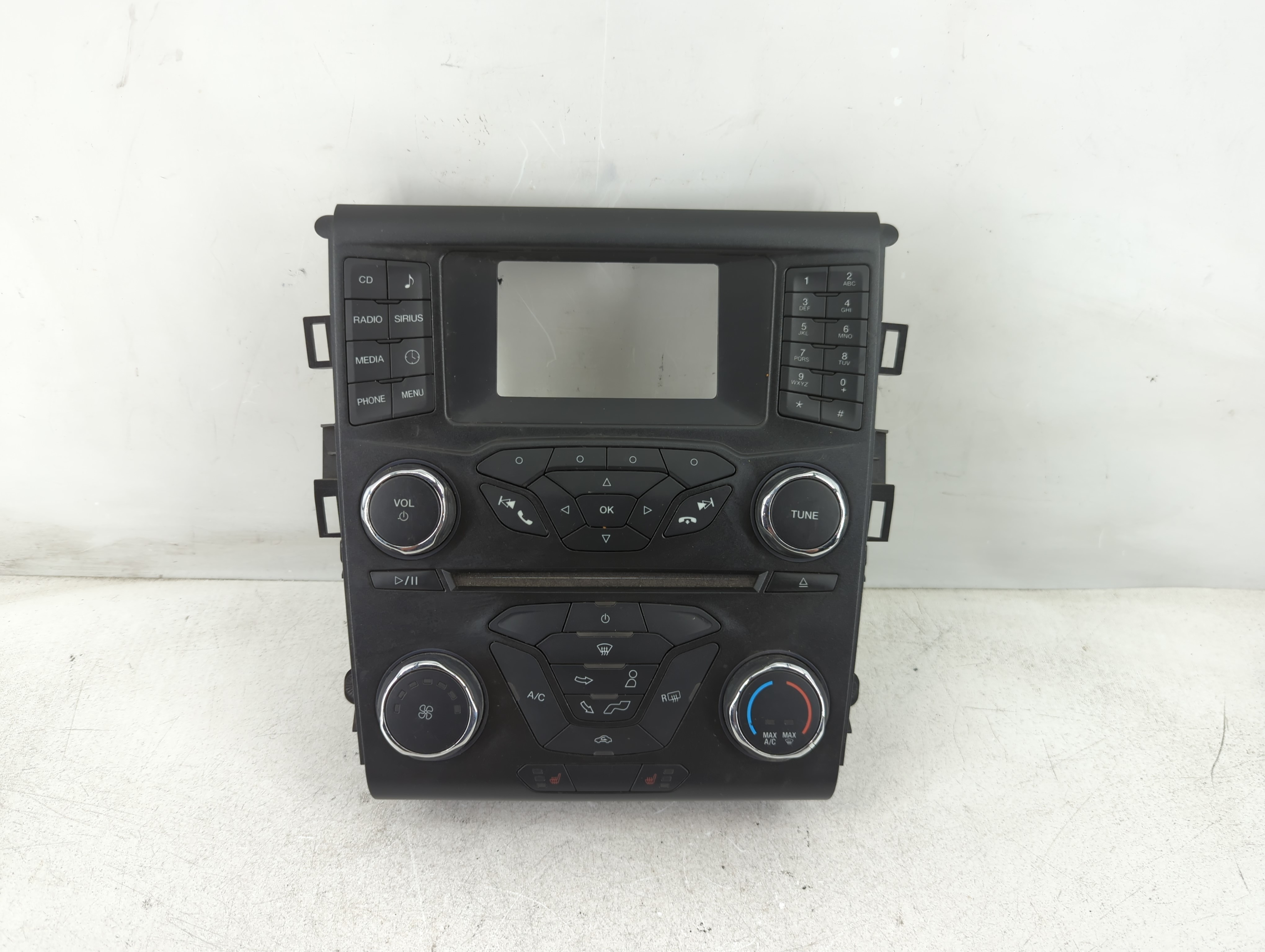 2017-2020 Ford Fusion Am Fm Cd Player Radio Receiver 1086590 - Oemusedautoparts1.com