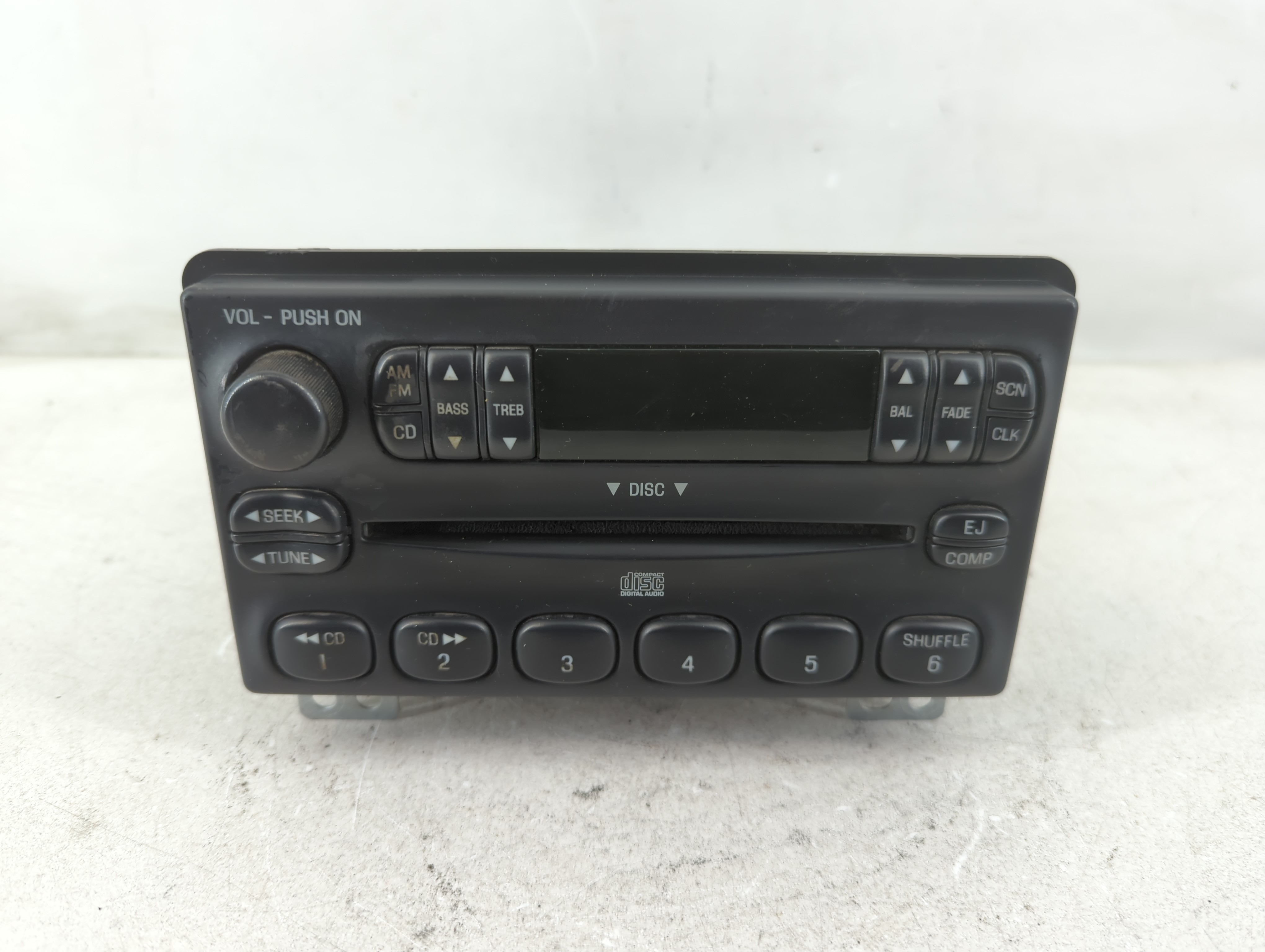 2004-2005 Ford Explorer Am Fm Cd Player Radio Receiver 1086598 - Oemusedautoparts1.com