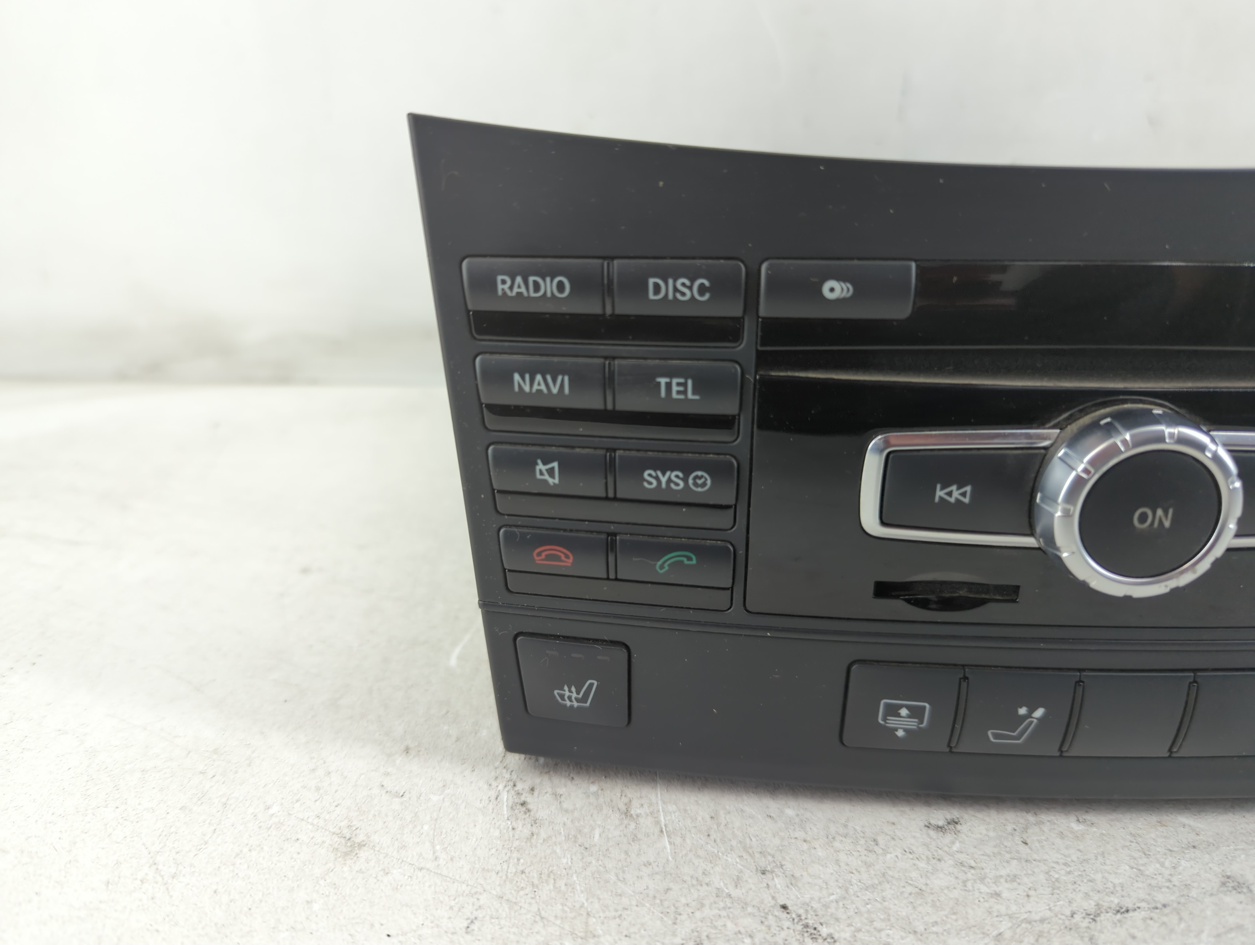 2013-2013 Mercedes-benz E350 Am Fm Cd Player Radio Receiver 1086618 - Oemusedautoparts1.com