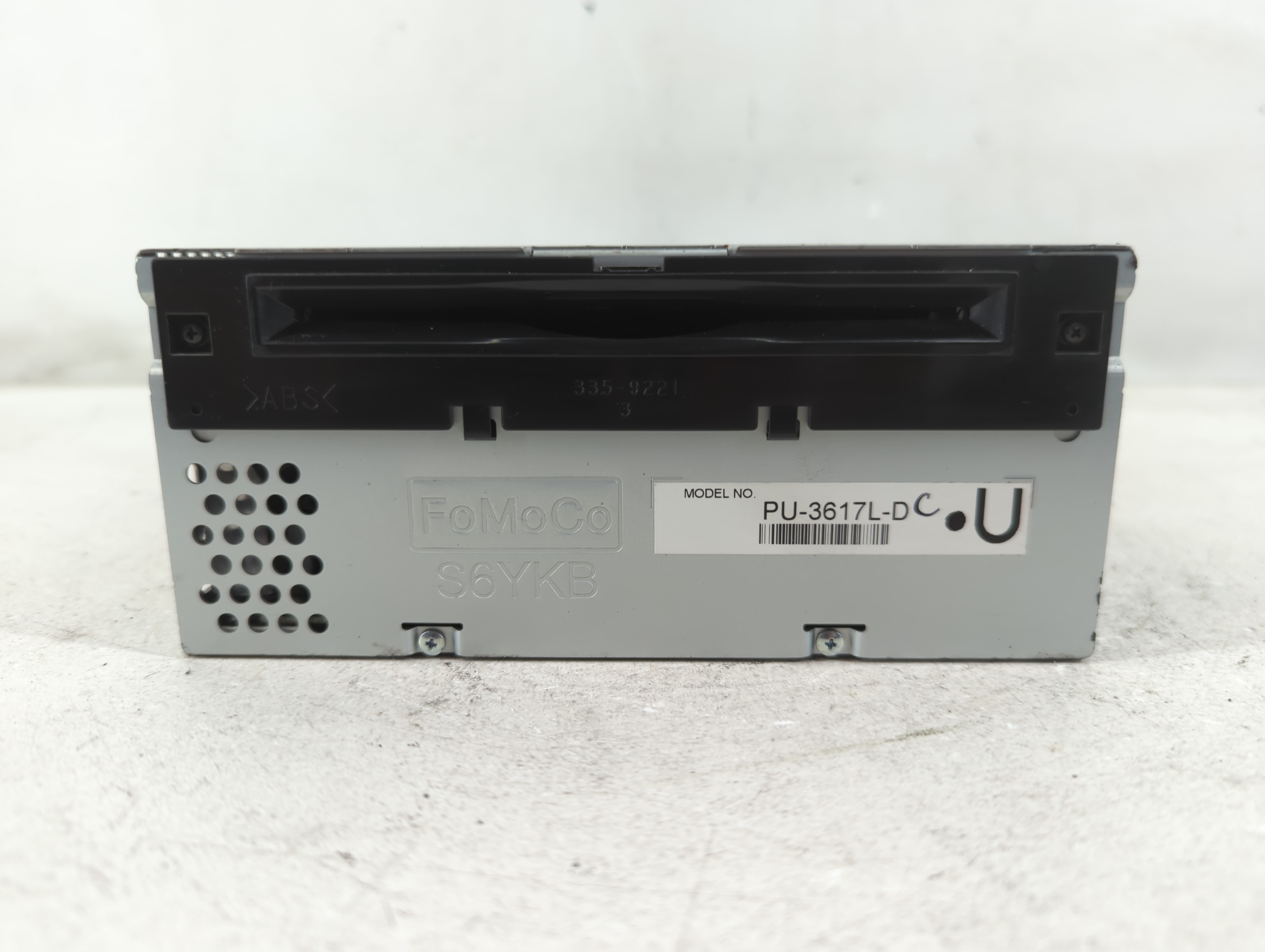 2013-2013 Ford Explorer Am Fm Cd Player Radio Receiver 1086621 - Oemusedautoparts1.com