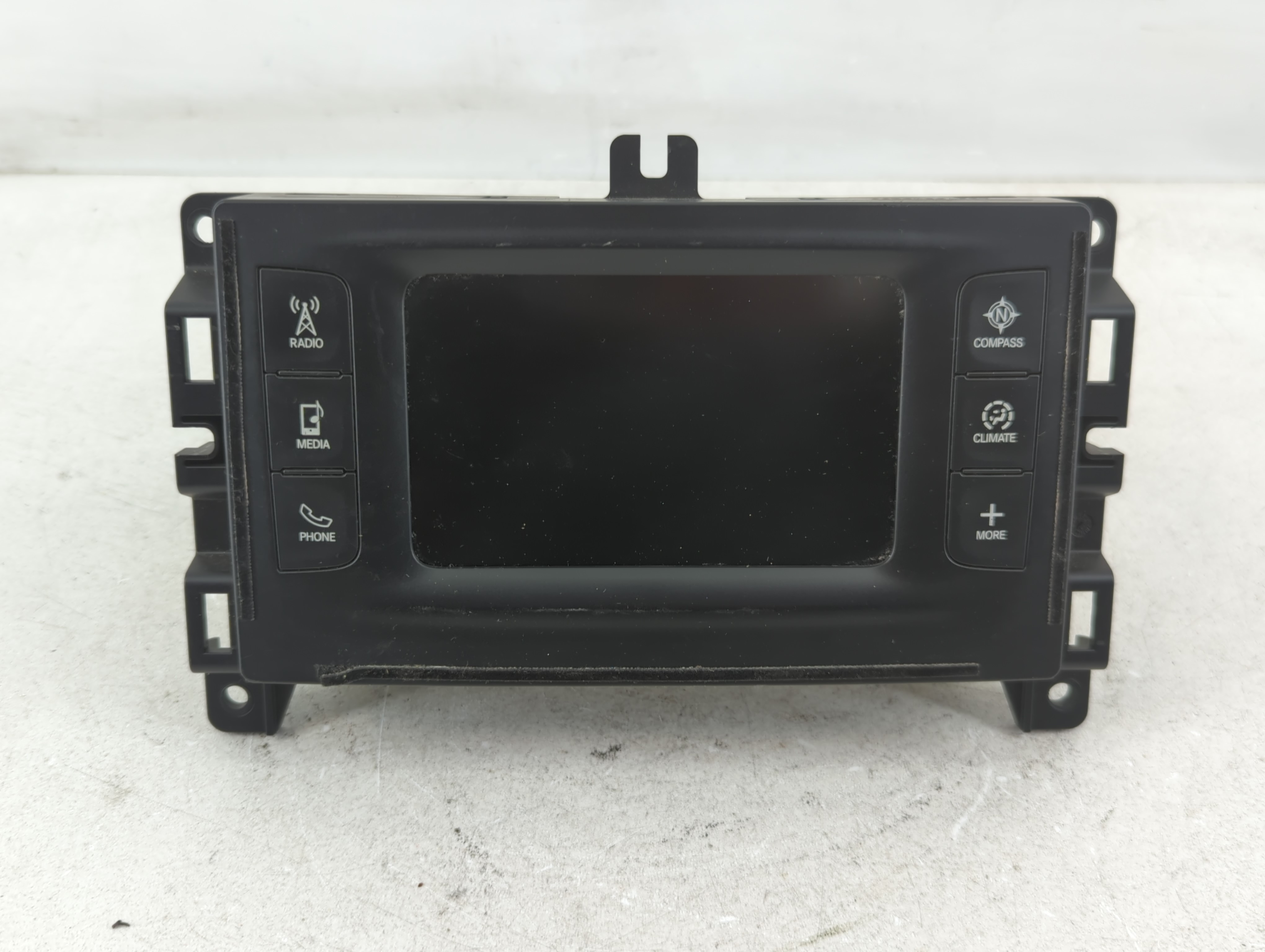 2015-2015 Jeep Cherokee Am Fm Cd Player Radio Receiver 1086628 - Oemusedautoparts1.com