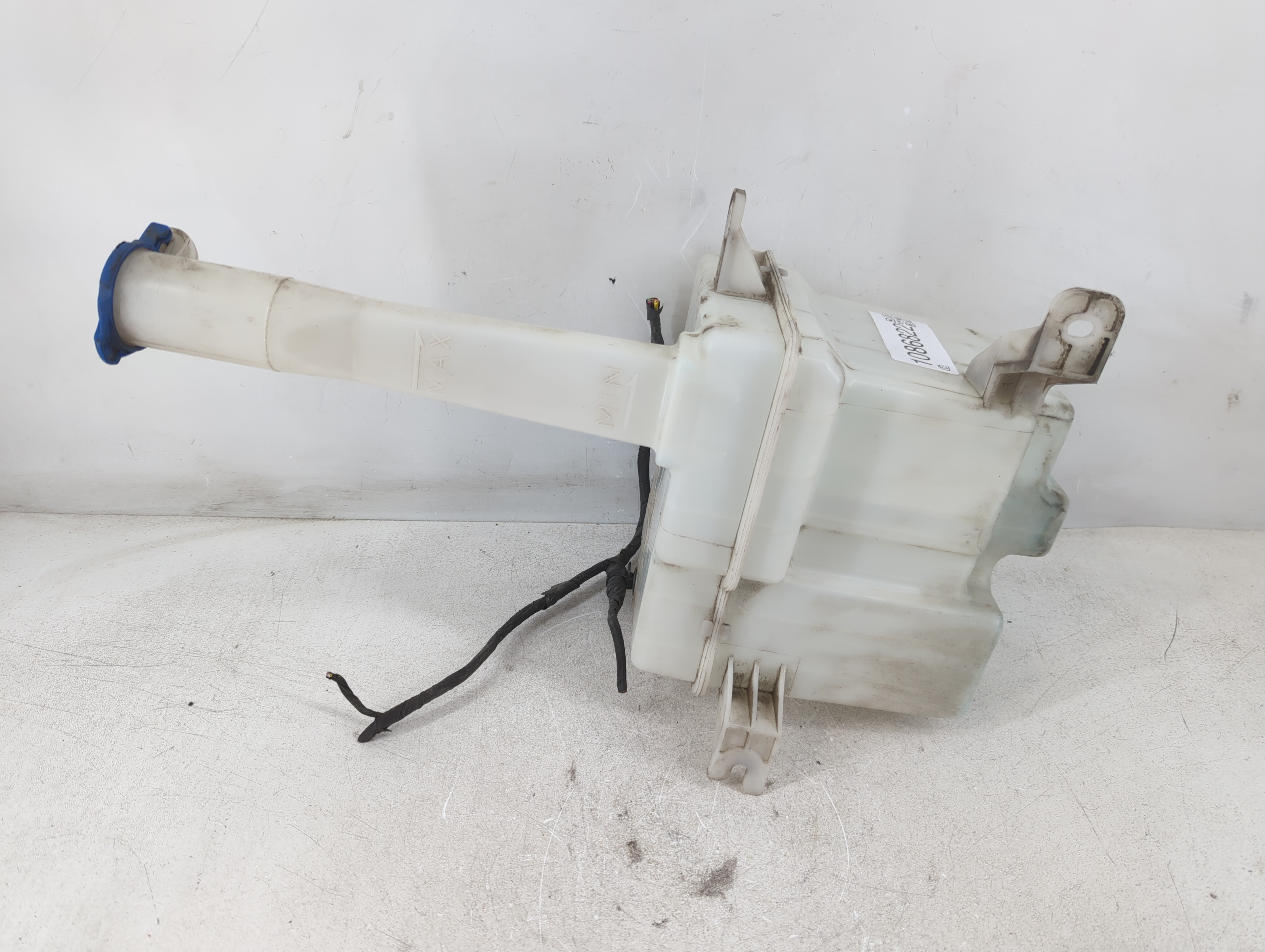 2006-2010 Kia Optima Windshield Washer Fluid Reservoir Bottle Oem 1086822 - Oemusedautoparts1.com