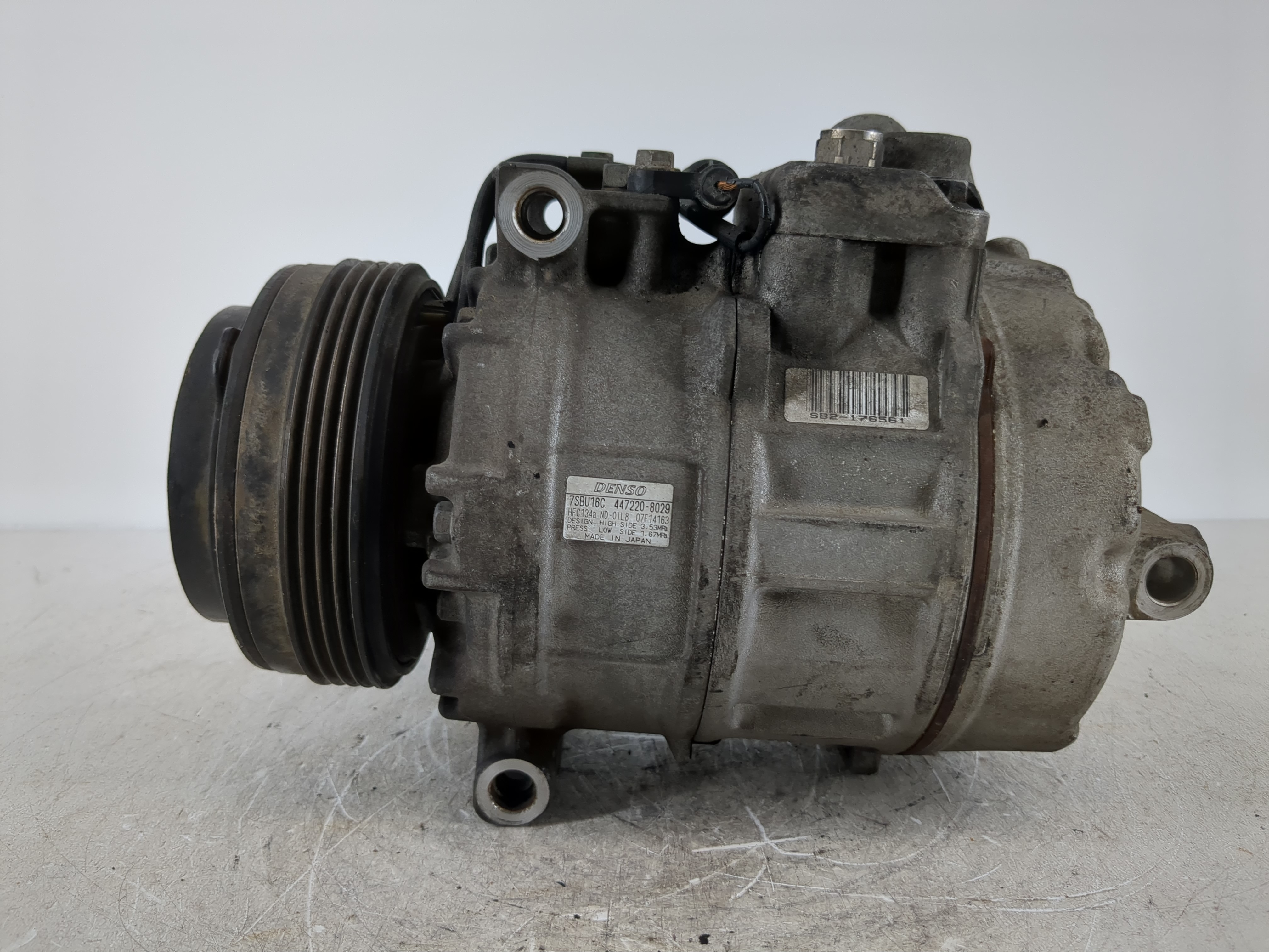 Picture of 2001-2005 Bmw 325i Air Conditioning A/c Ac Compressor Oem 1086837