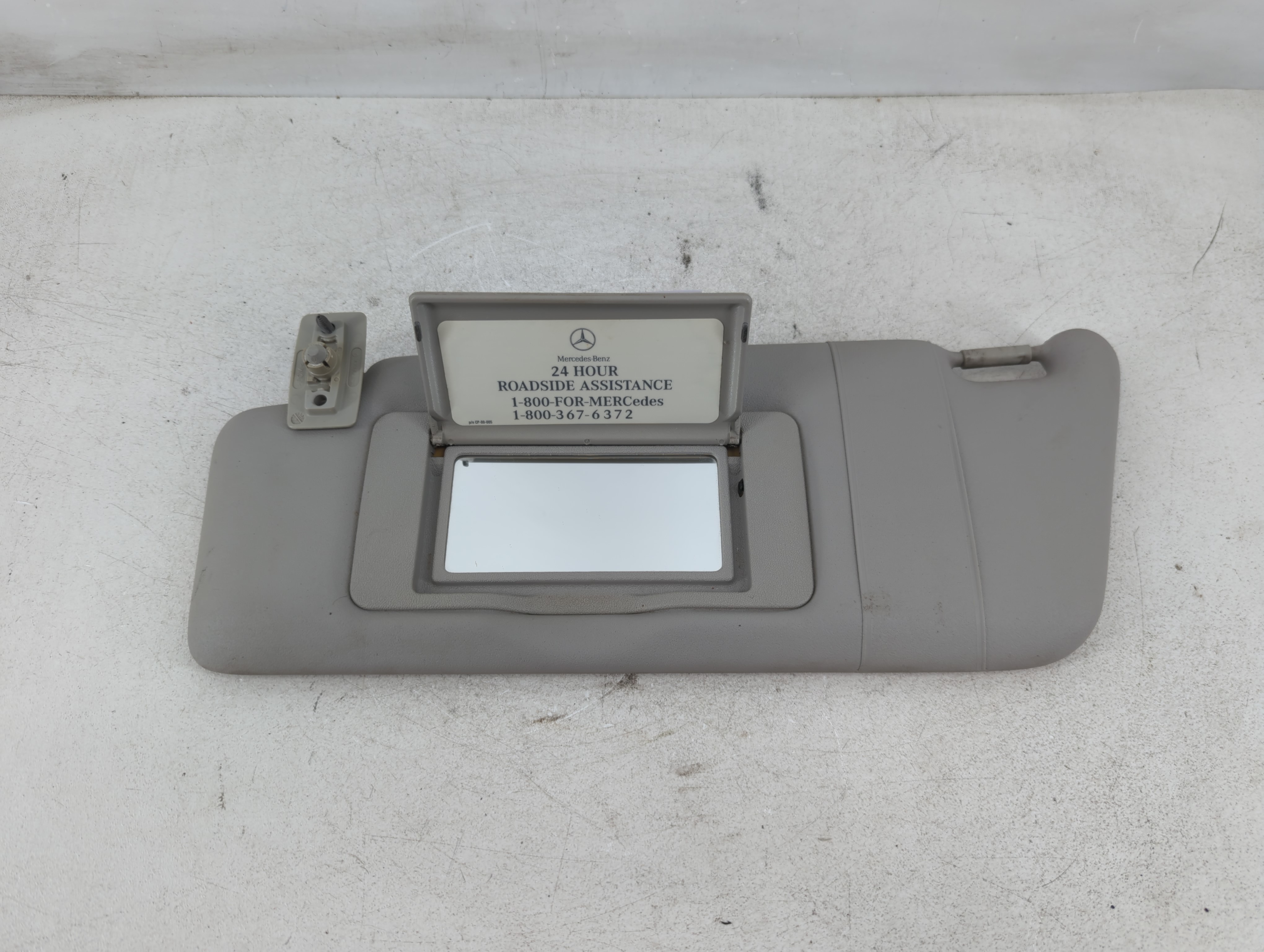 Mercedes-benz C240 Passenger Sun Visor Mirror Right Sunvisor Grey 1086851 - Oemusedautoparts1.com
