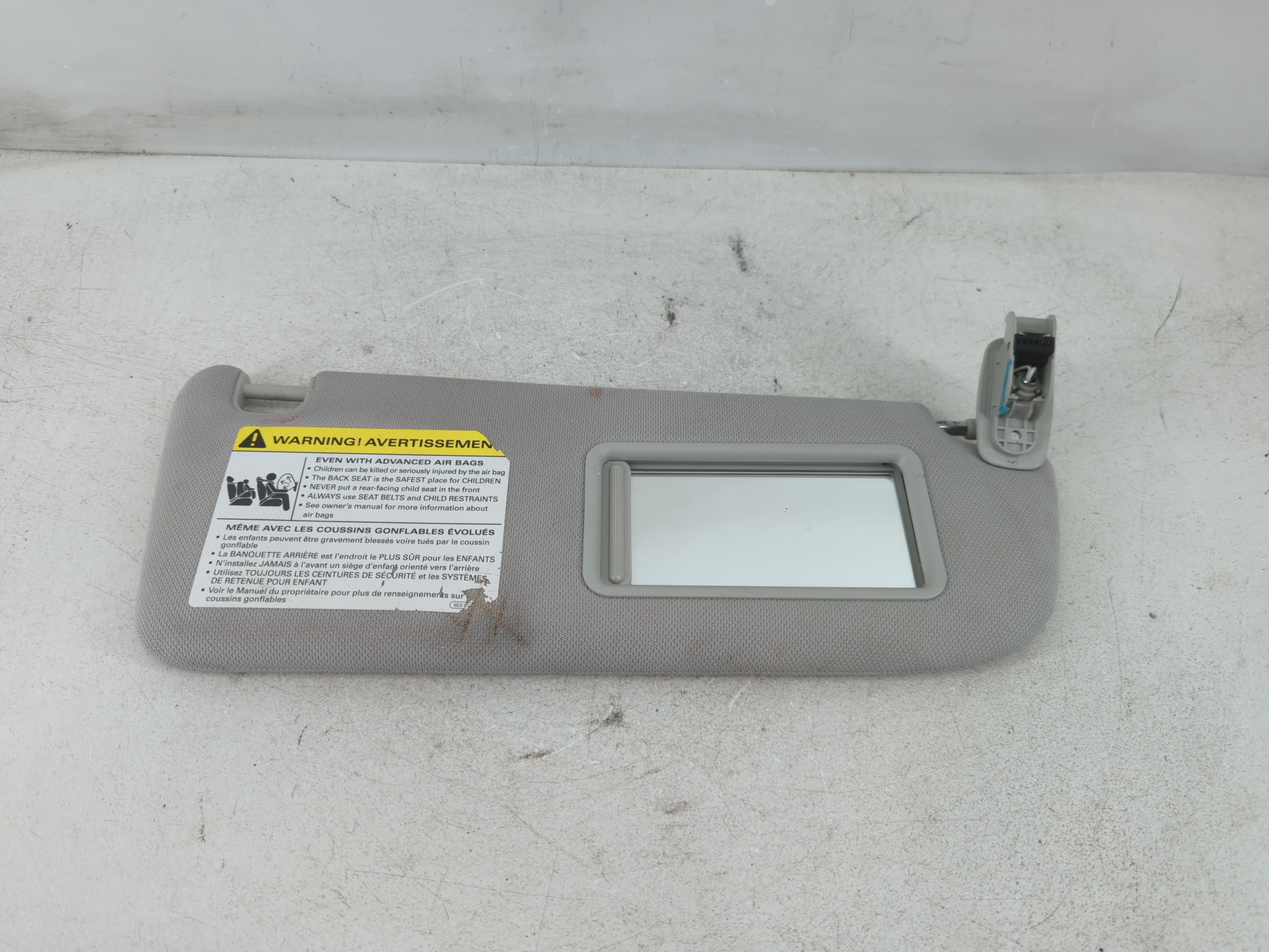 Picture of 2005-2018 Audi A6 Passenger Sun Visor Mirror Right Sunvisor Grey 1086855