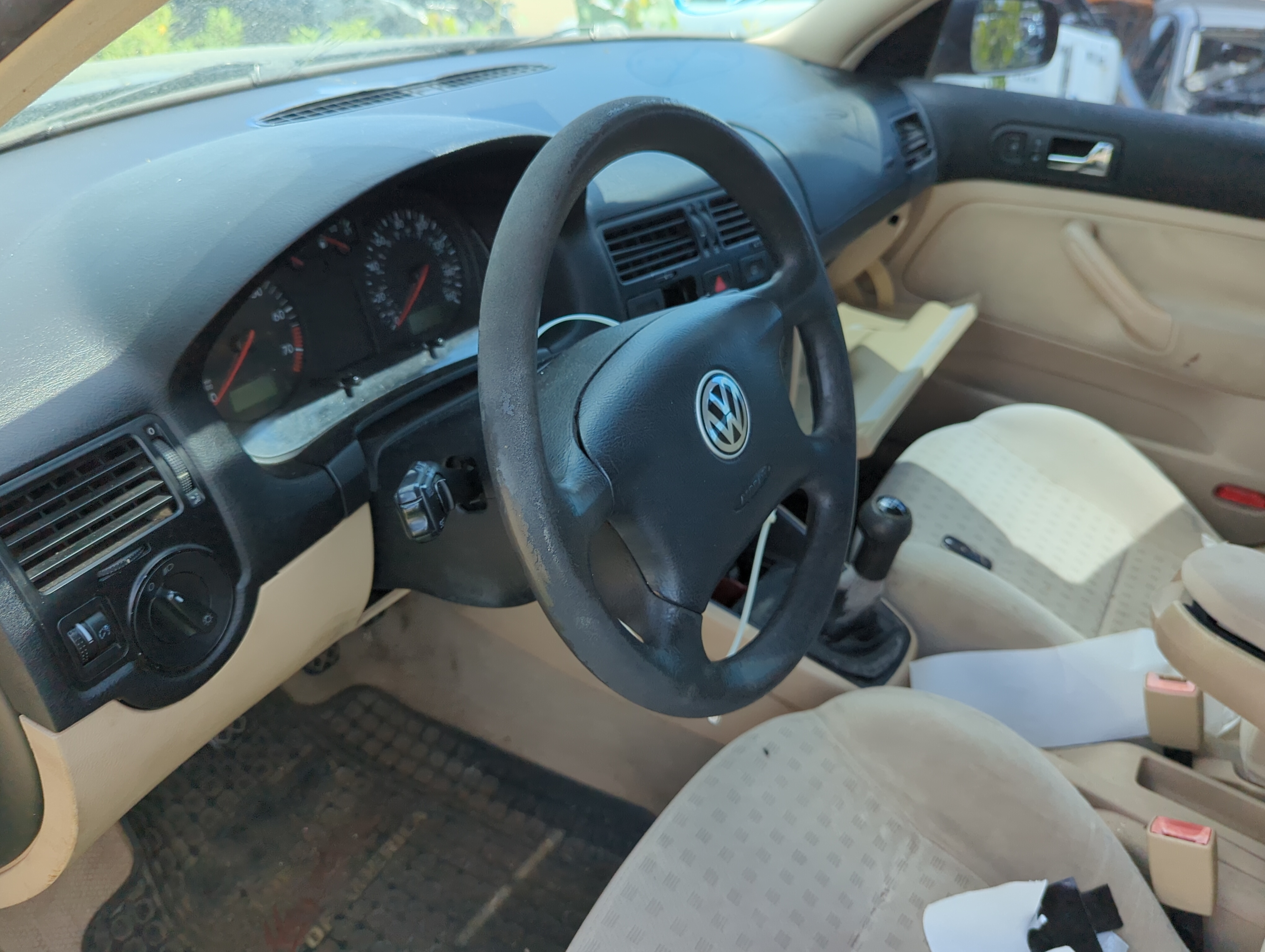 Picture of 2000-2002 Volkswagen Jetta Air Bag Driver Left Steering Wheel Mounted 1087205