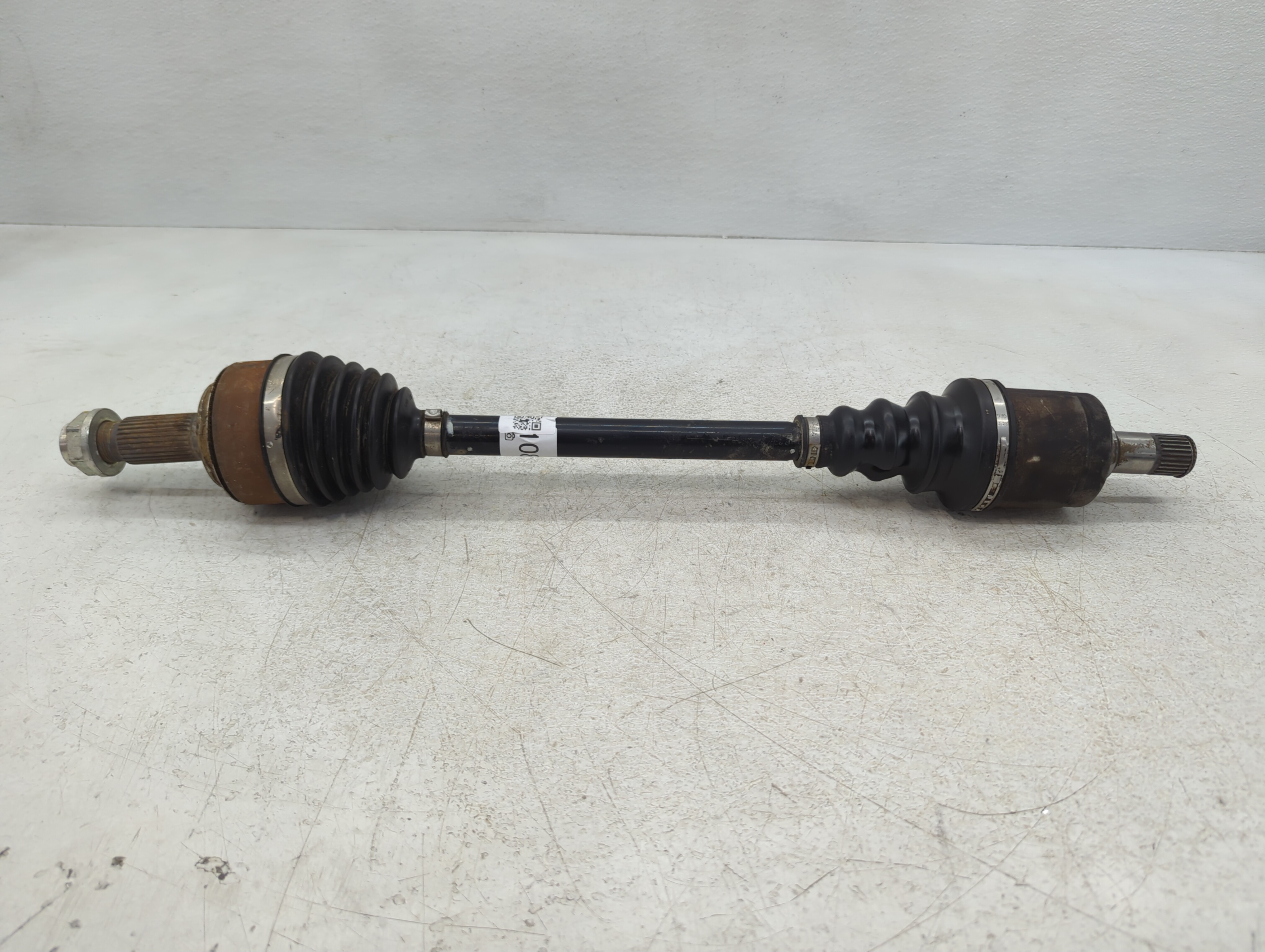2012-2014 Honda Cr-v Axle Shaft Front Driver Cv C/v 1087218 - Oemusedautoparts1.com