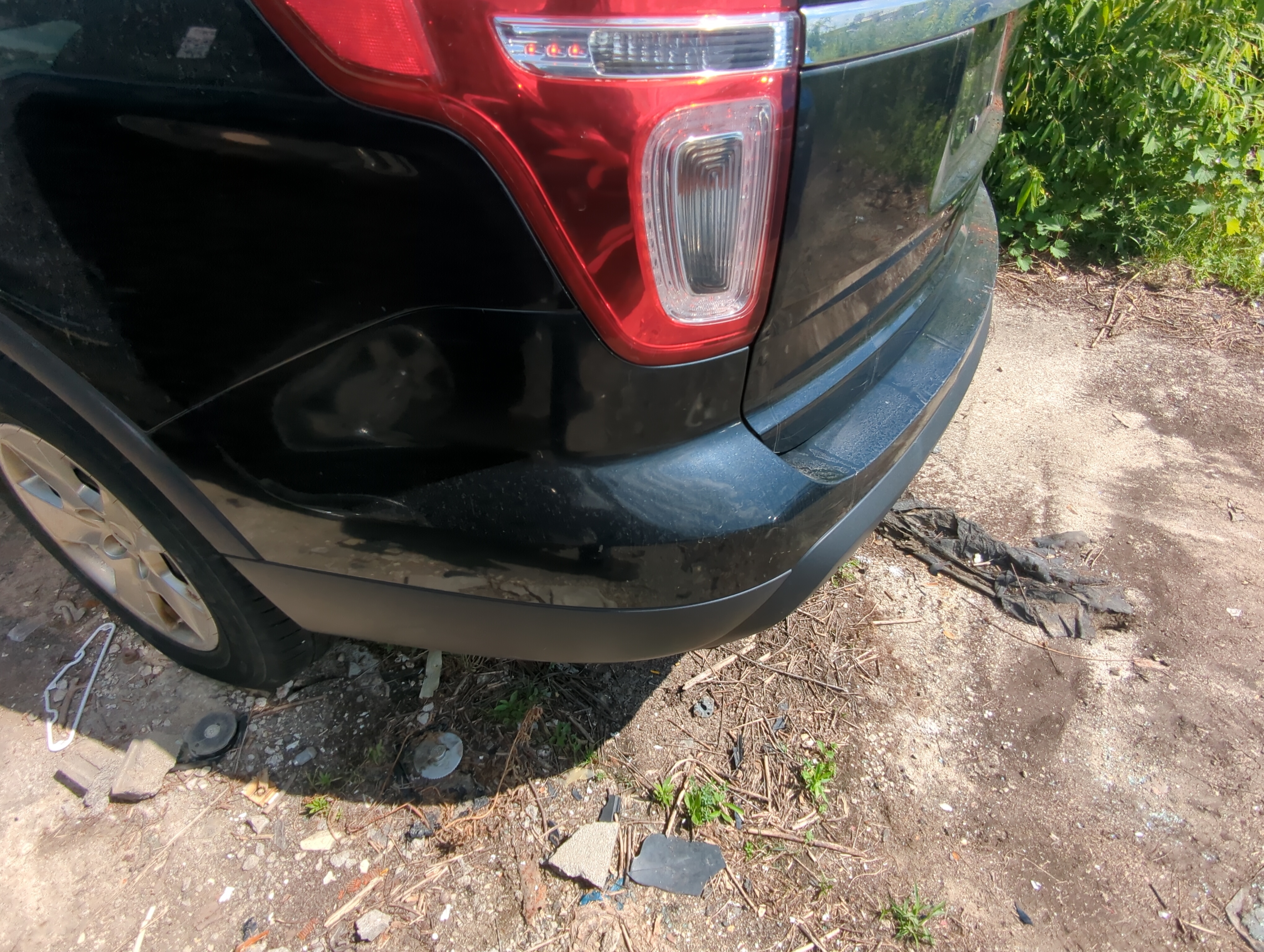 2011-2015 Ford Explorer Rear Bumper Assembly Oem 1087447 - Oemusedautoparts1.com