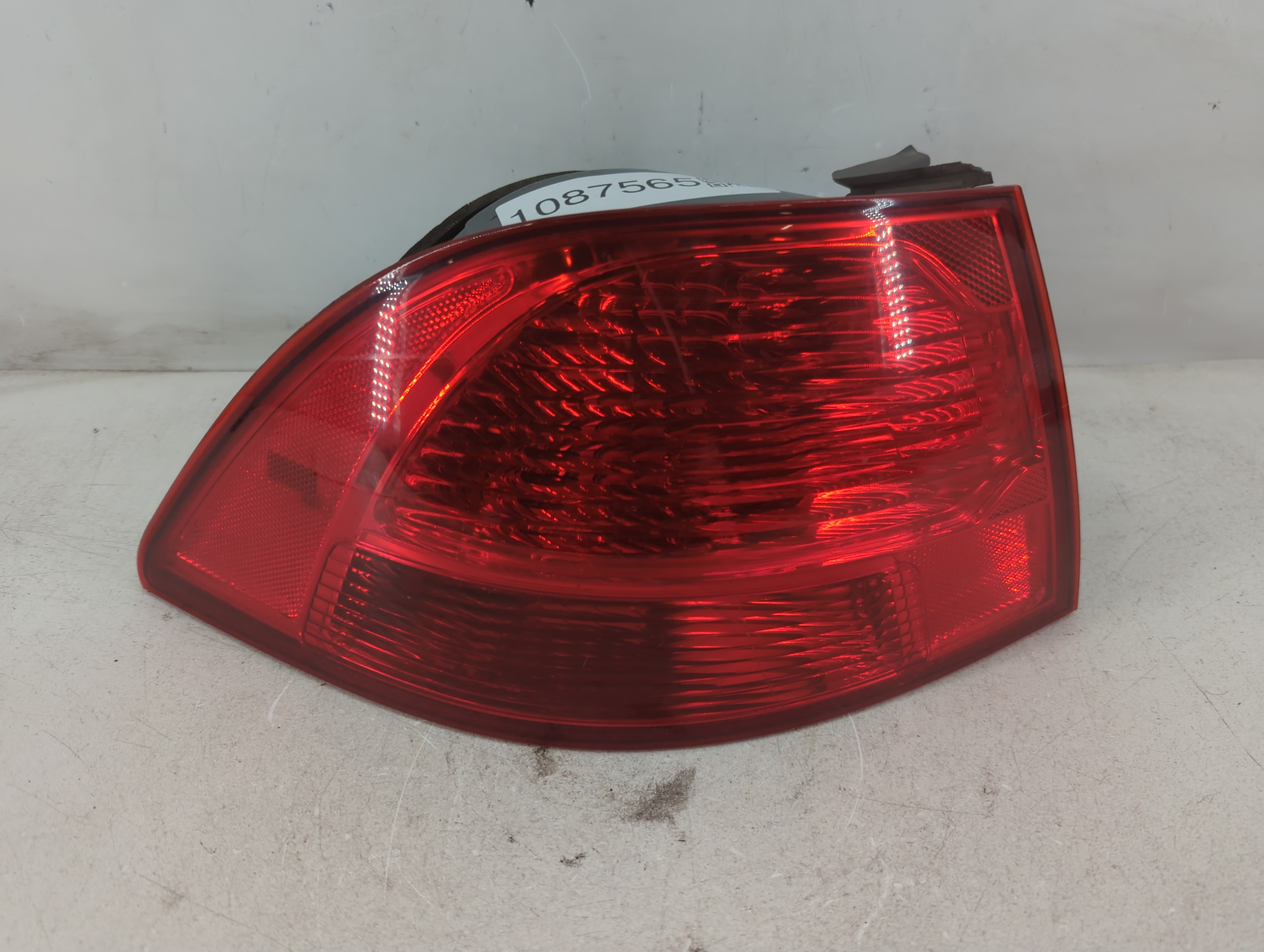 2009-2010 Kia Optima Passenger Right Side Tail Light Taillight Oem 1087565 - Oemusedautoparts1.com