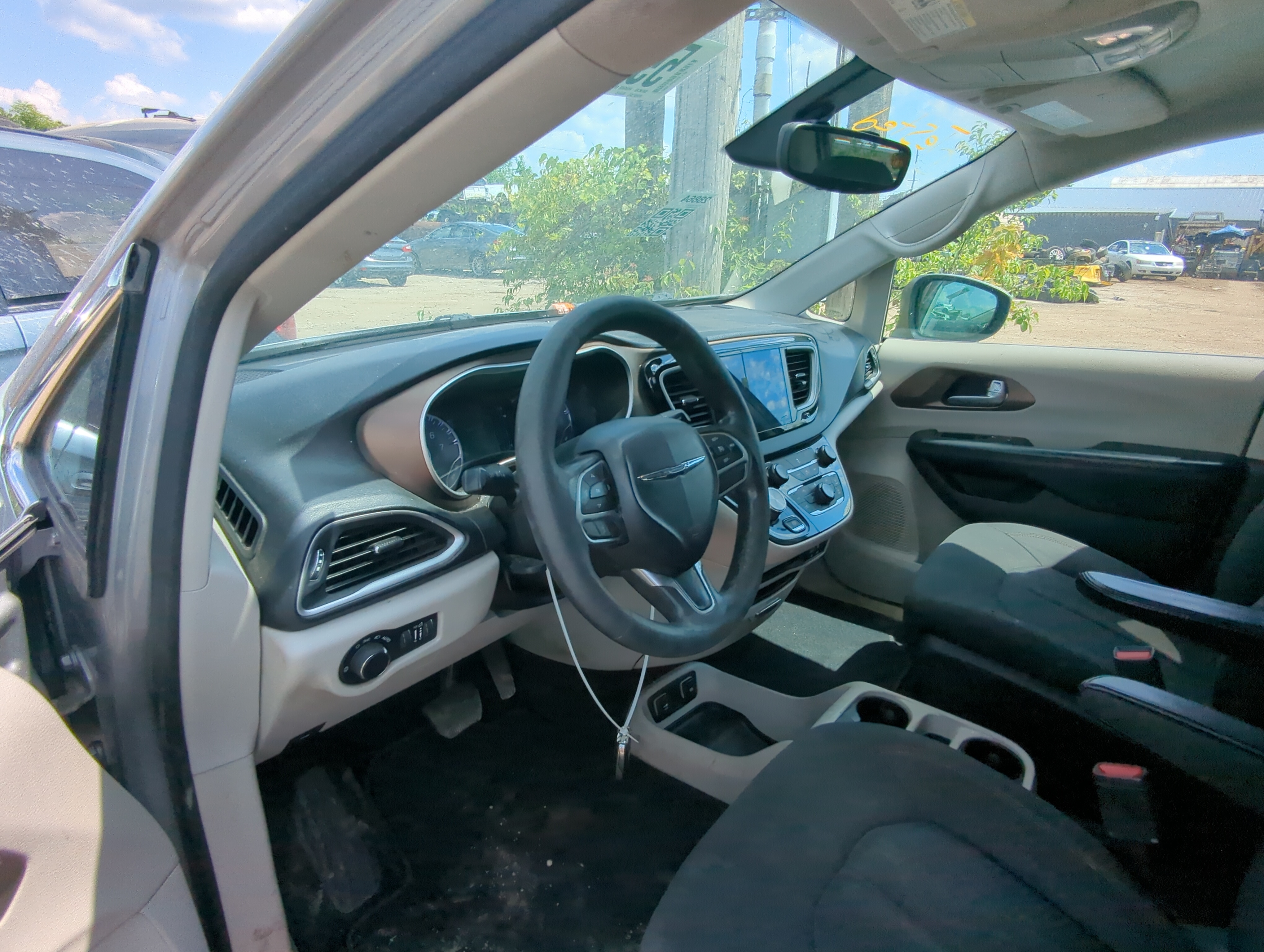 2017-2022 Chrysler Pacifica Air Bag Driver Left Steering Wheel Mounted 1087823 - Oemusedautoparts1.com