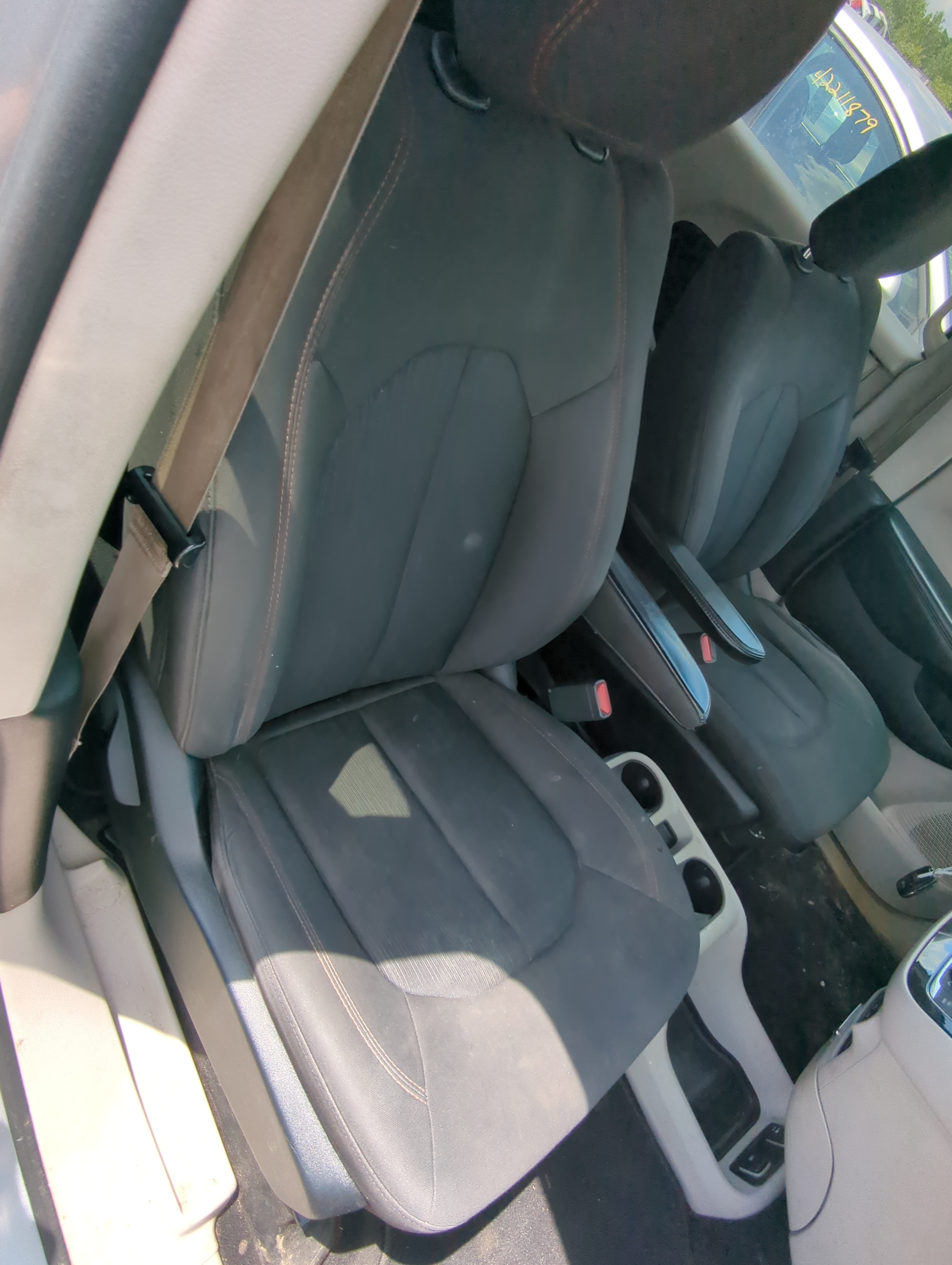 Picture of 2017-2022 Chrysler Pacifica Passenger Front Seat Oem 1087877