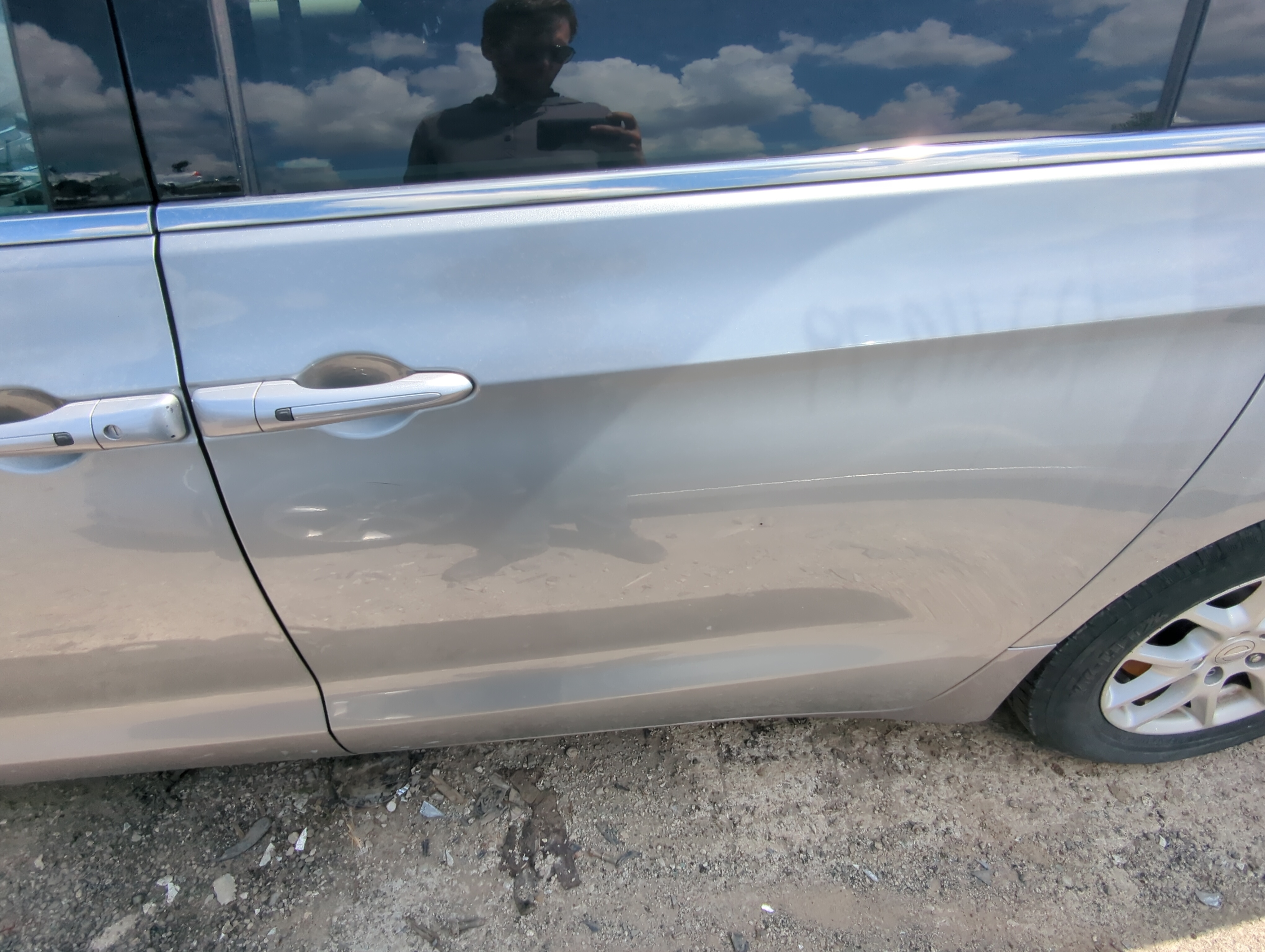 Picture of 2017-2022 Chrysler Pacifica Driver Rear Door Oem 1087921