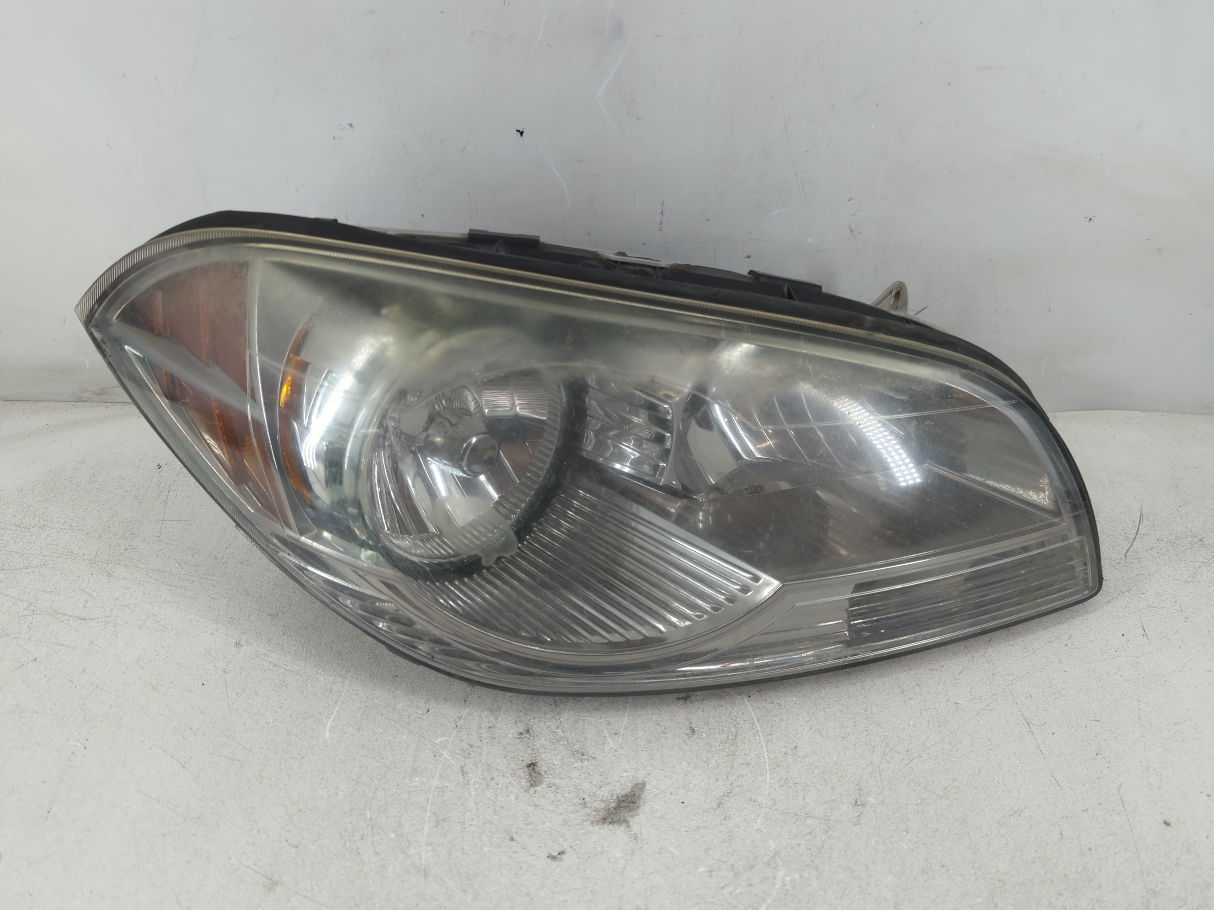 2008-2012 Chevrolet Malibu Passenger Right Oem Head Light Headlight Lamp 1087963 - Oemusedautoparts1.com