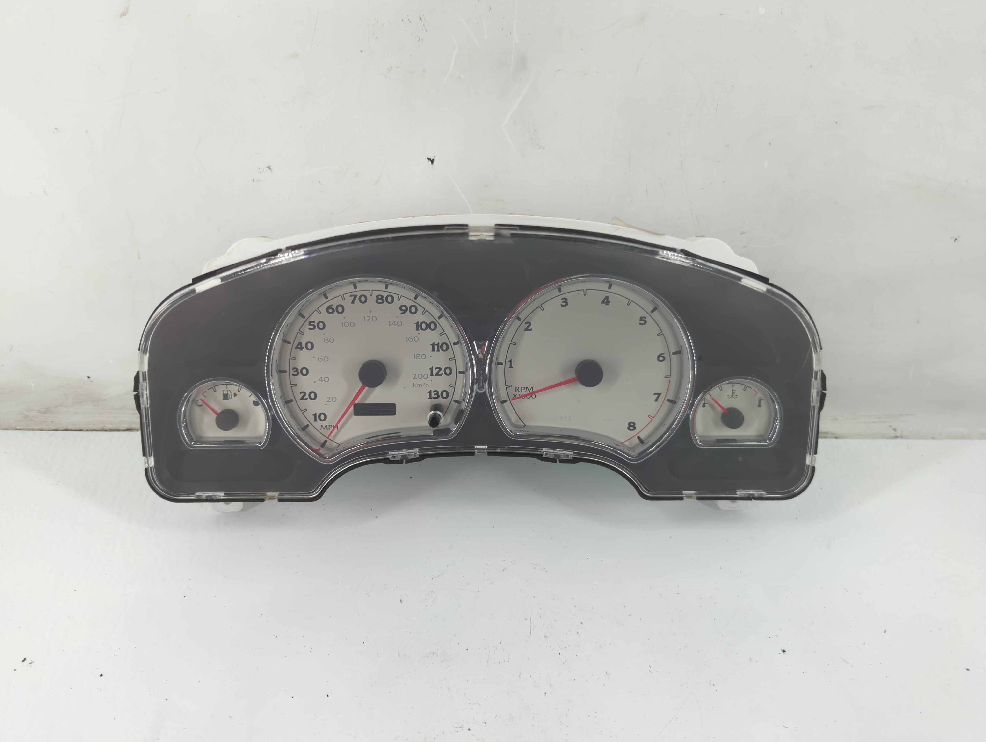 2004-2005 Saturn Vue Speedometer Instrument Cluster Gauges 1087978 - Oemusedautoparts1.com