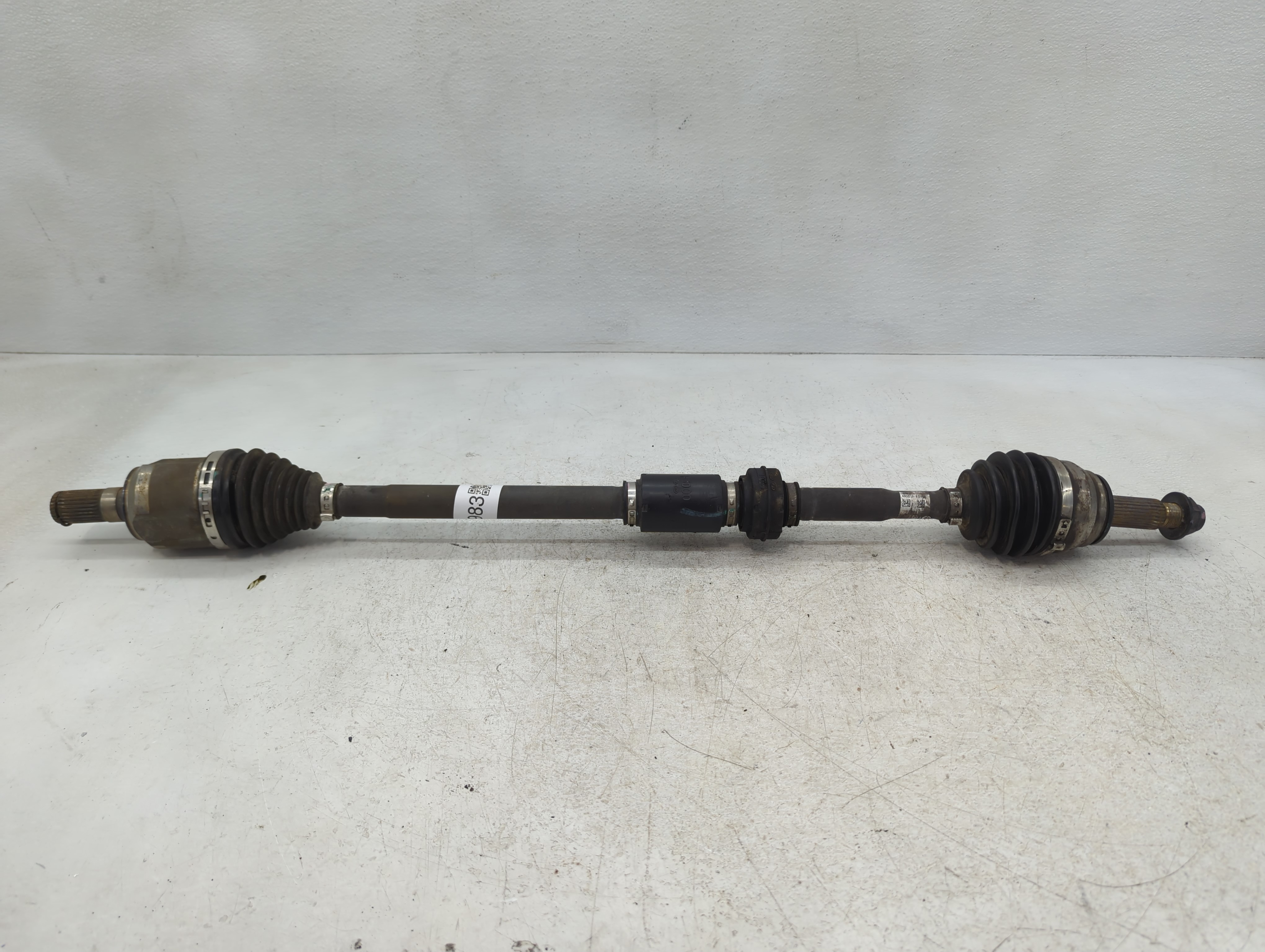 2014-2016 Hyundai Elantra Axle Shaft Front Driver Cv C/v 1087983 - Oemusedautoparts1.com